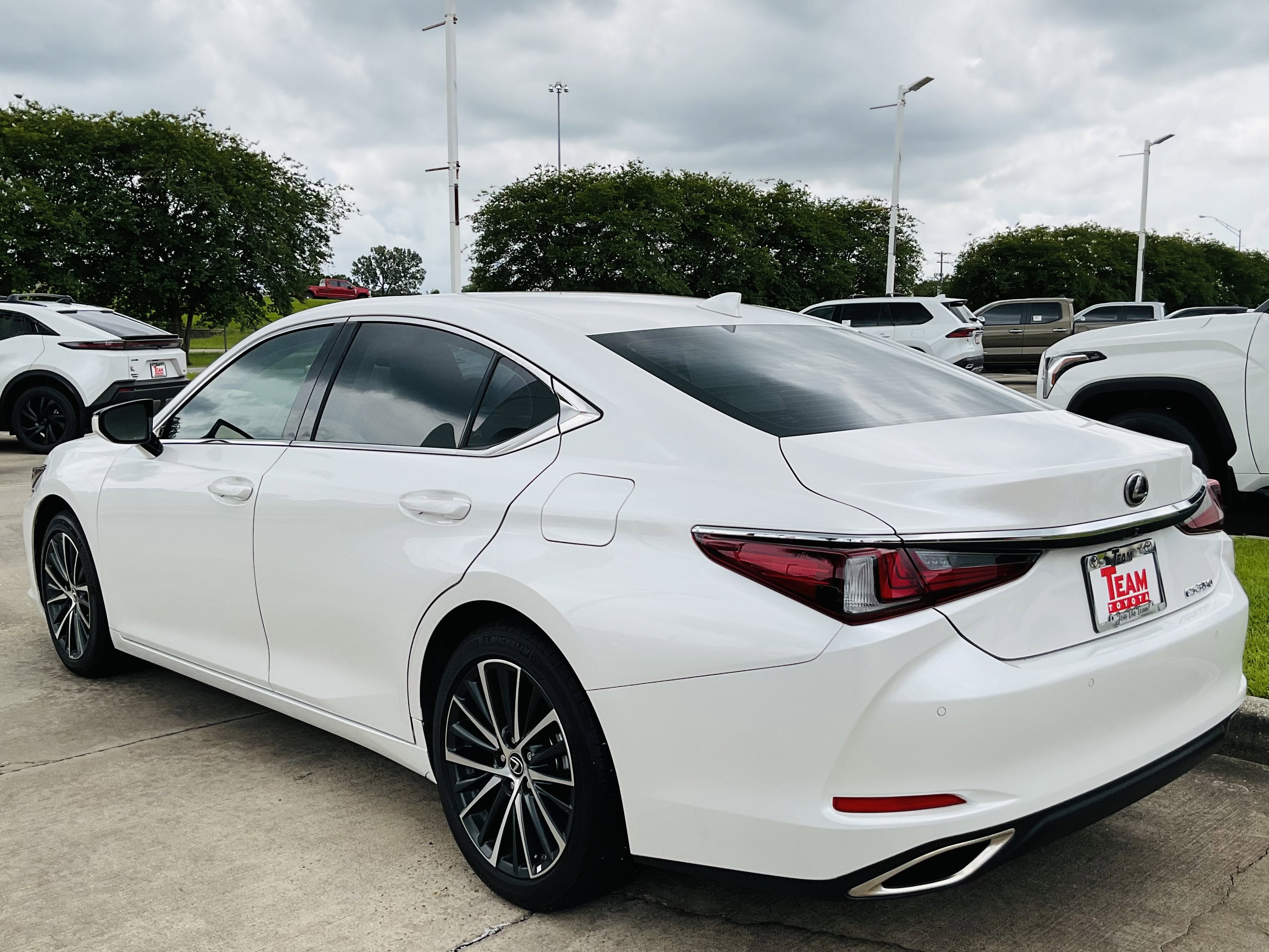 2025 Lexus ES 350 ES 350