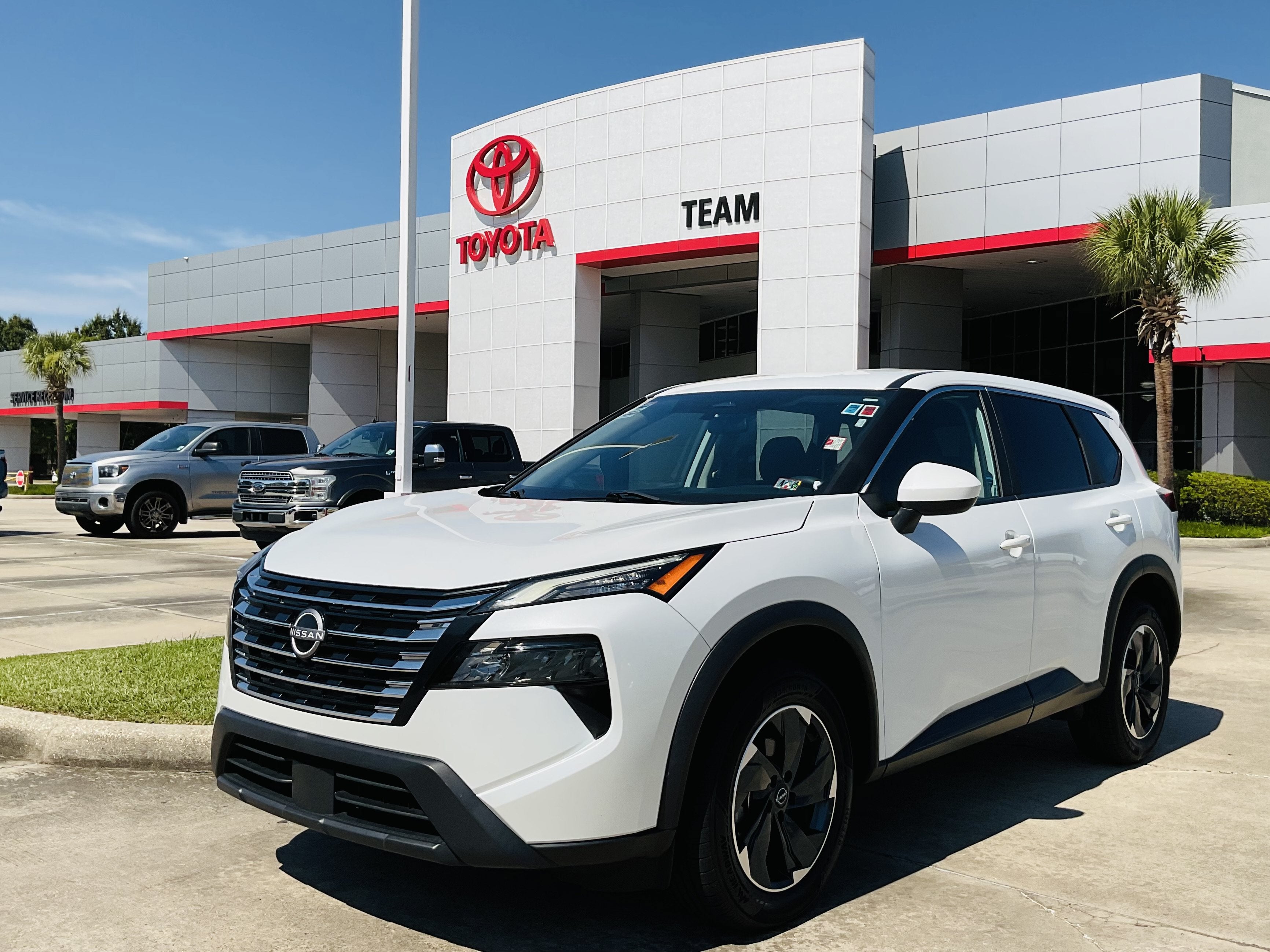2024 Nissan Rogue SV