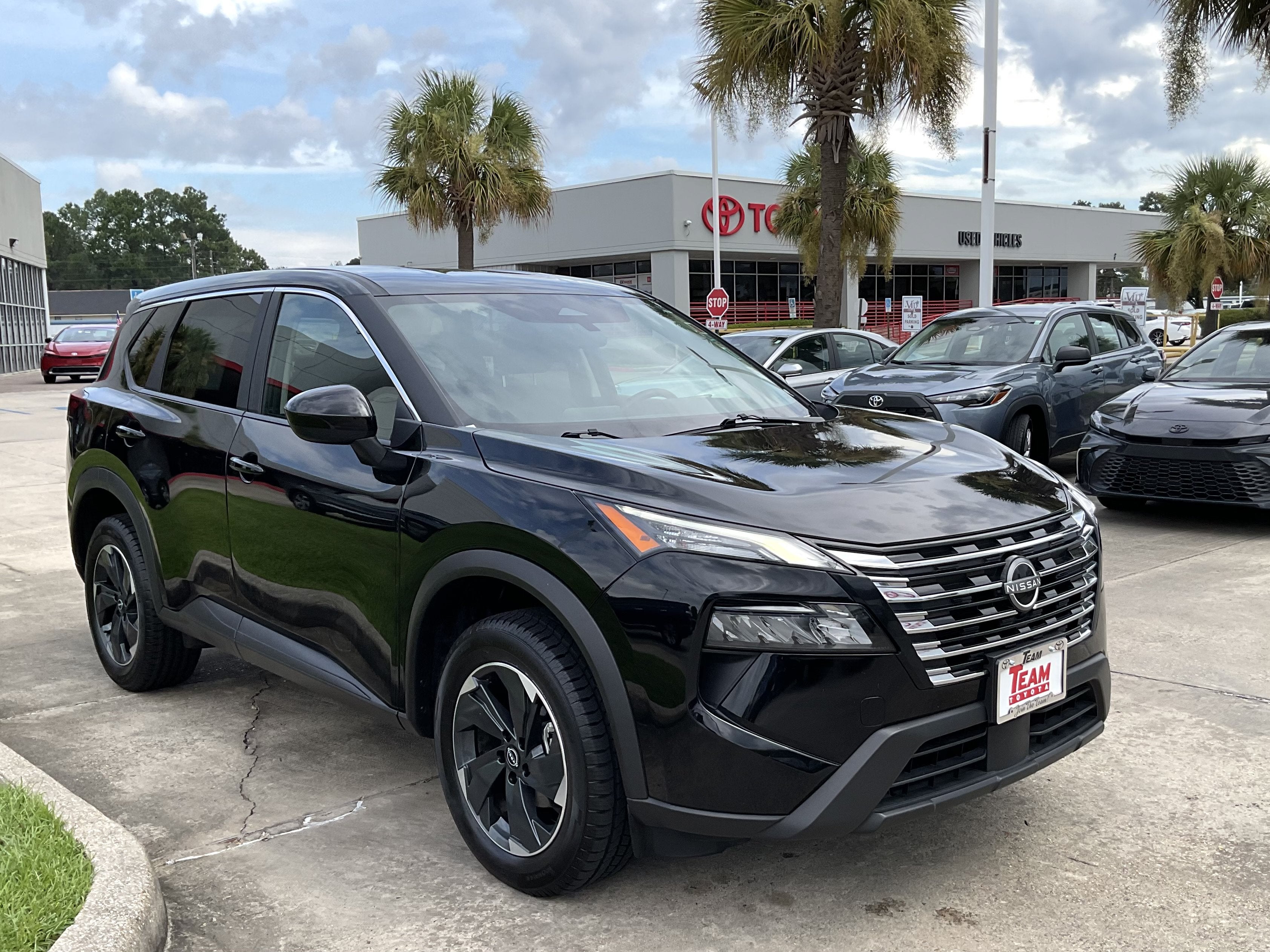 2025 Nissan Rogue SV