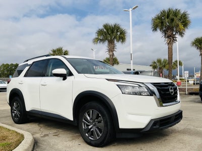 2025 Nissan Pathfinder SV