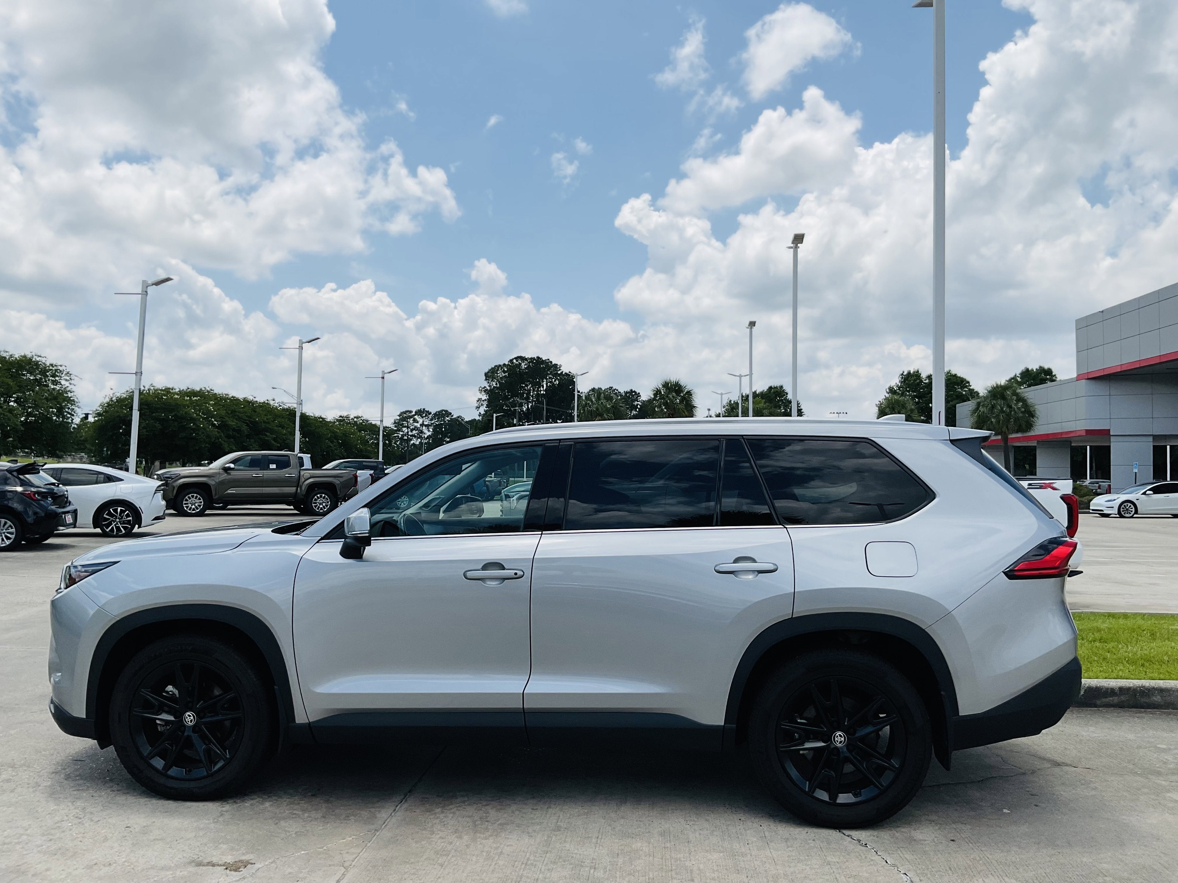 2024 Toyota GRAND HIGHLANDER Limited