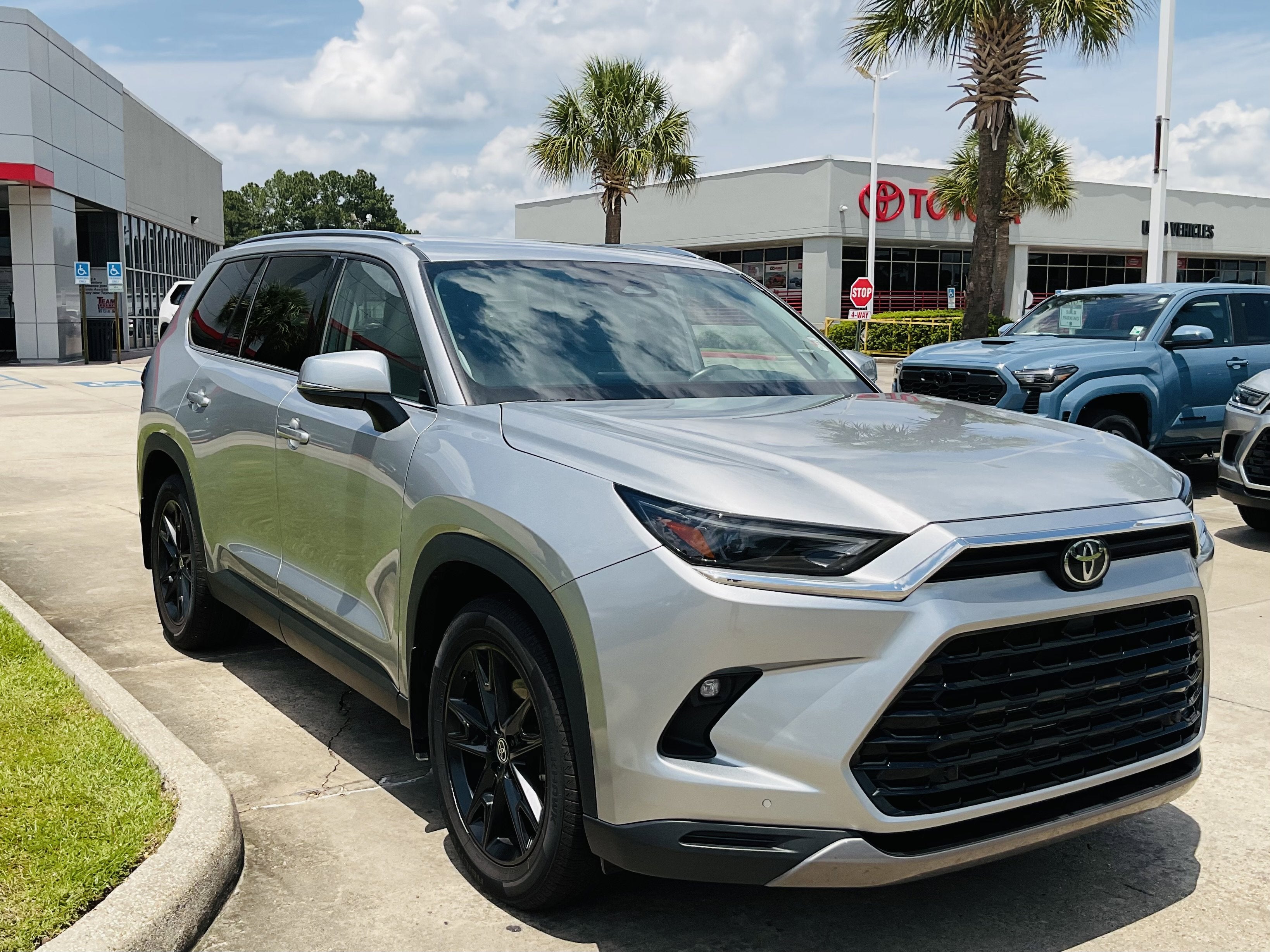 2024 Toyota GRAND HIGHLANDER Limited