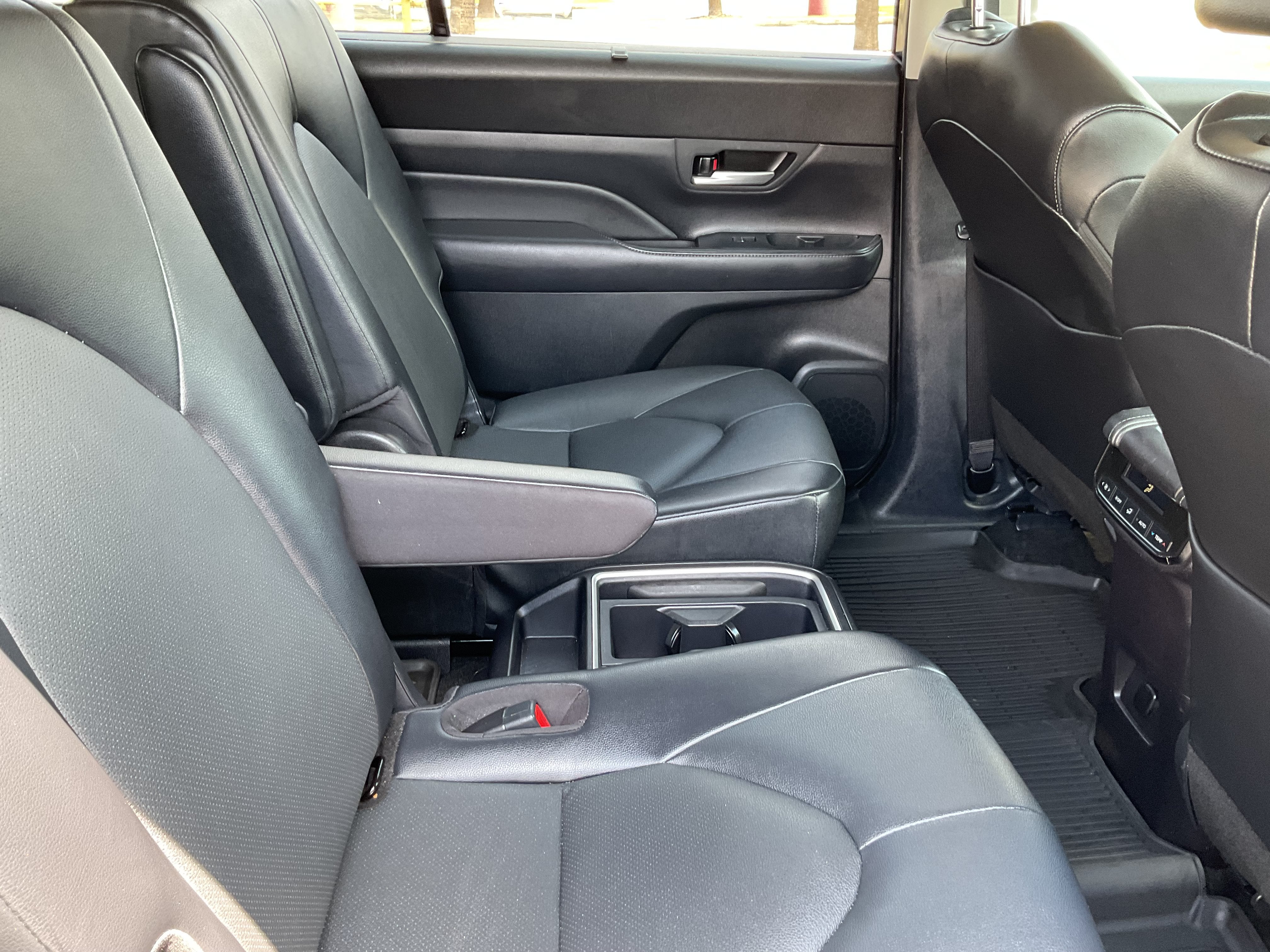 2025 Toyota Grand Highlander LE