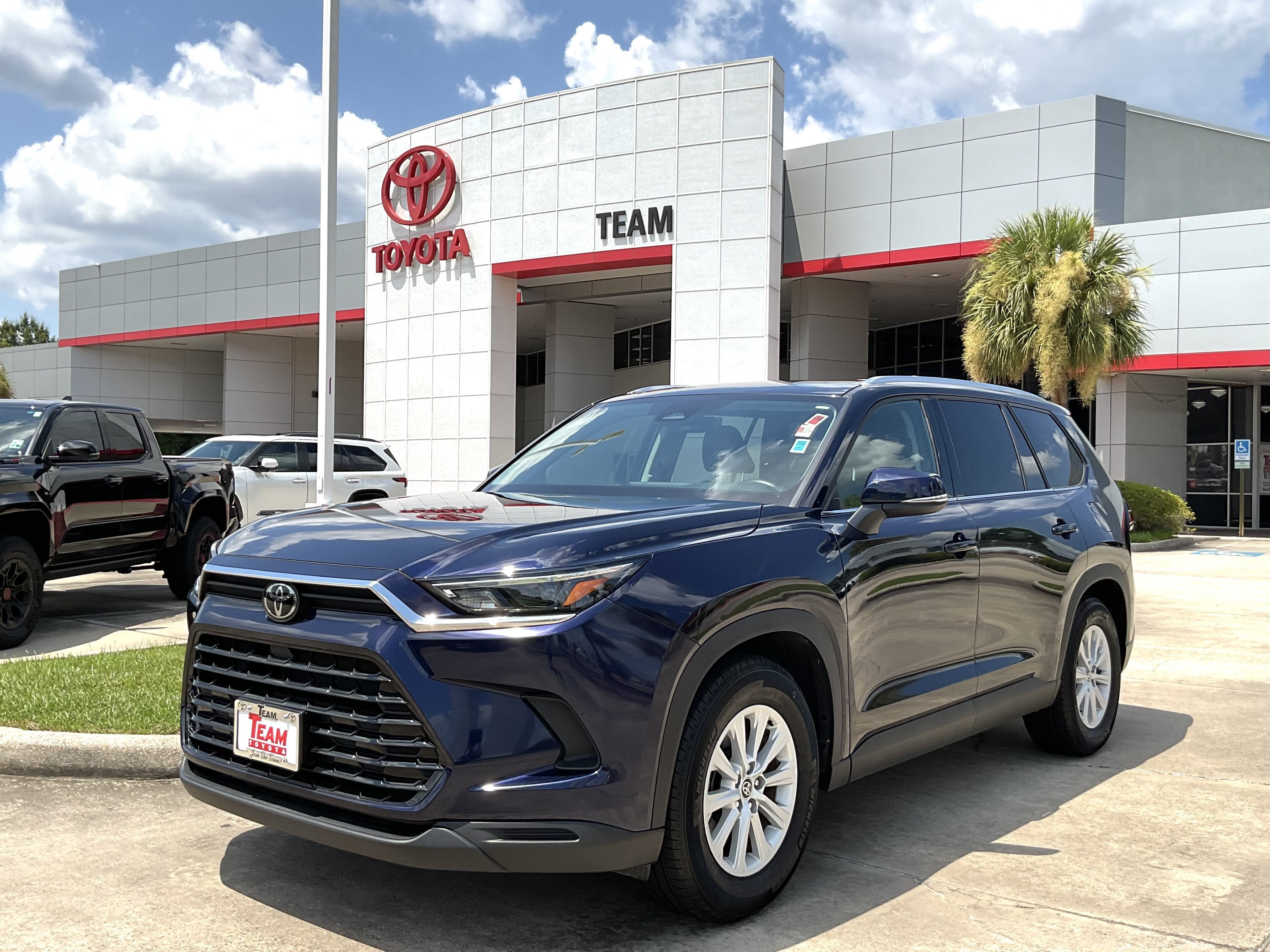 2025 Toyota Grand Highlander LE