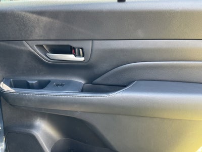 2025 Toyota GRAND HIGHLANDER LE