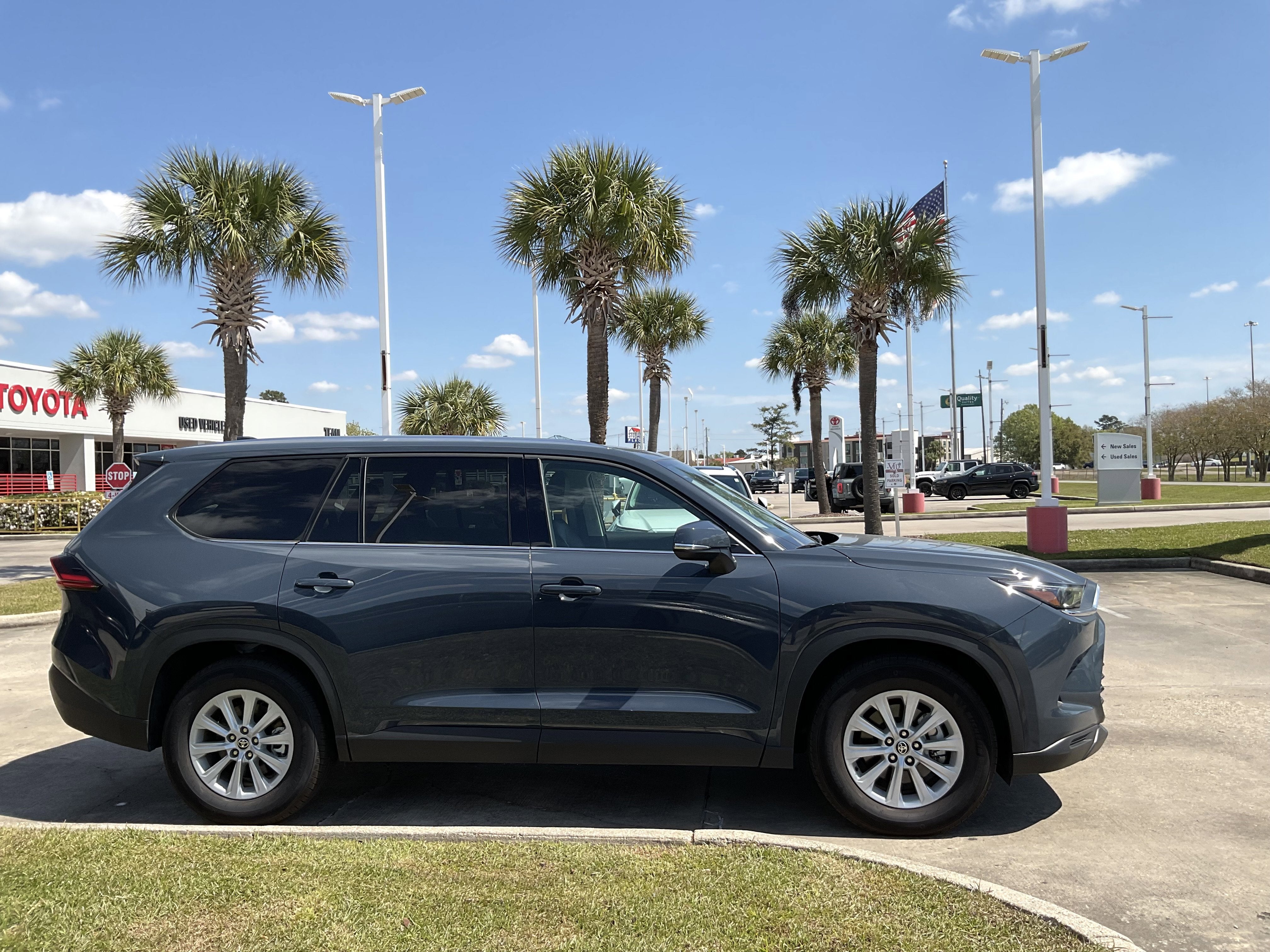 2025 Toyota GRAND HIGHLANDER LE