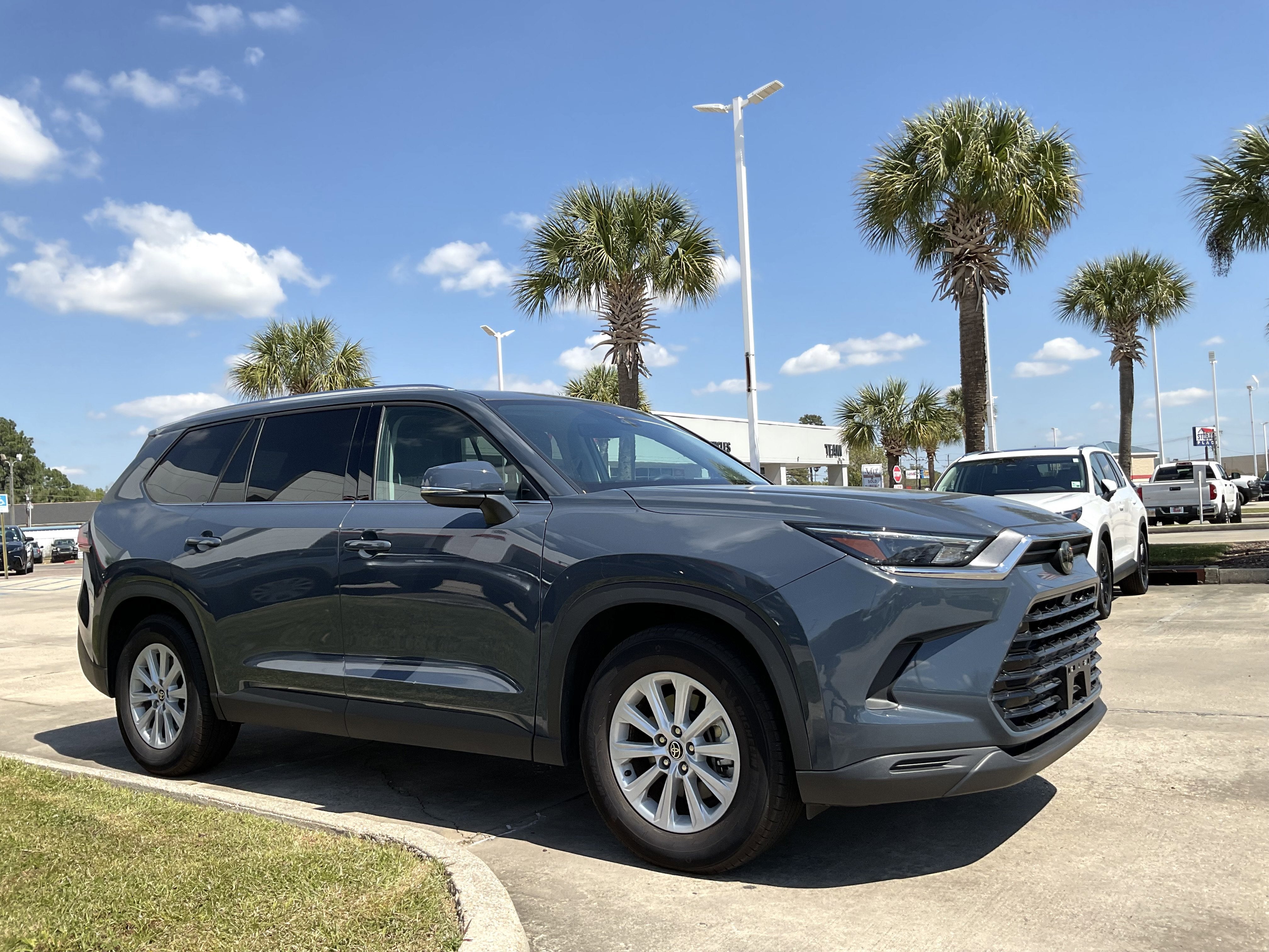 2025 Toyota GRAND HIGHLANDER LE