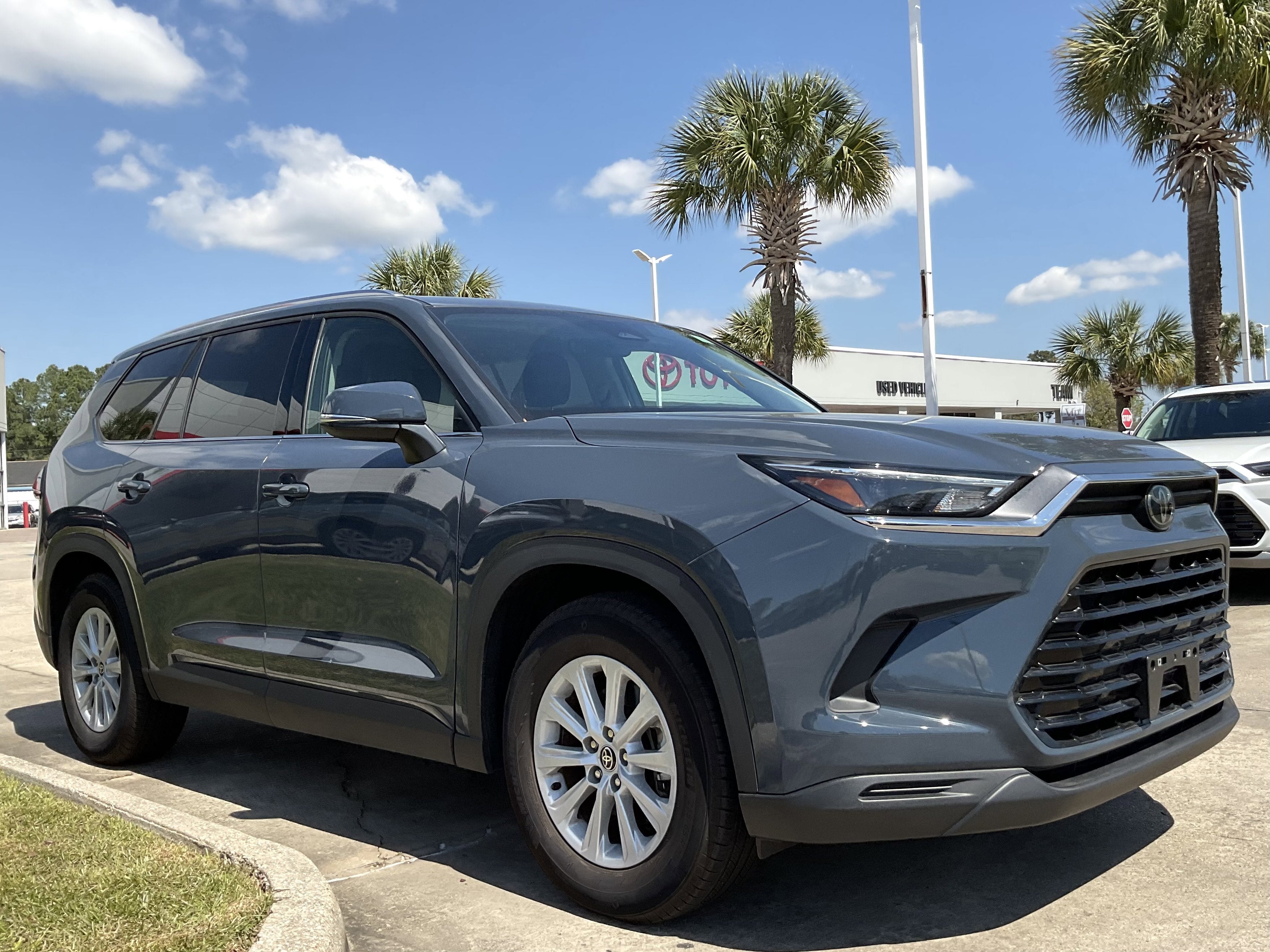 2025 Toyota GRAND HIGHLANDER LE