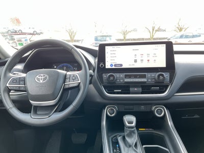 2025 Toyota GRAND HIGHLANDER XLE