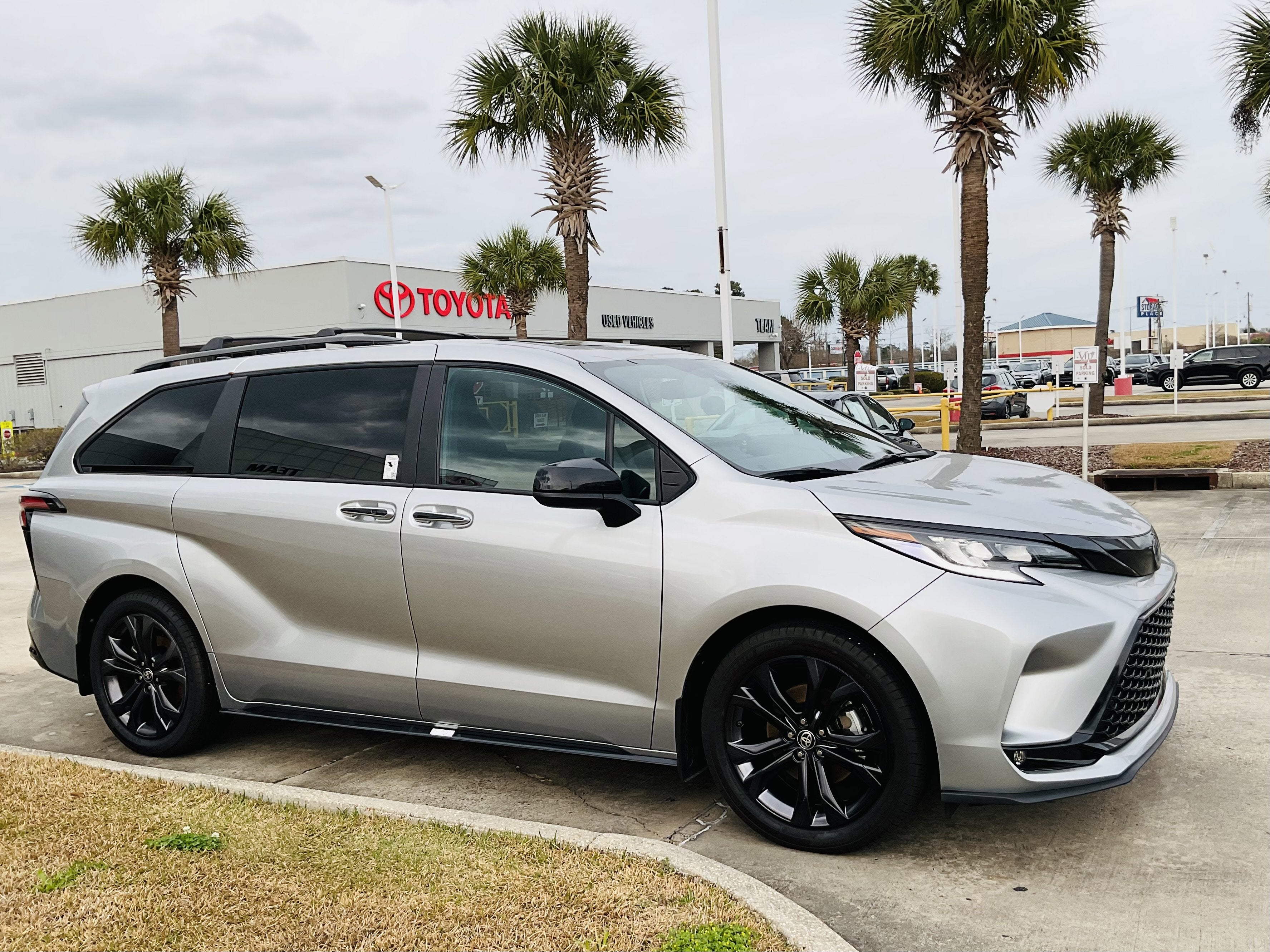 2025 Toyota SIENNA XSE XSE