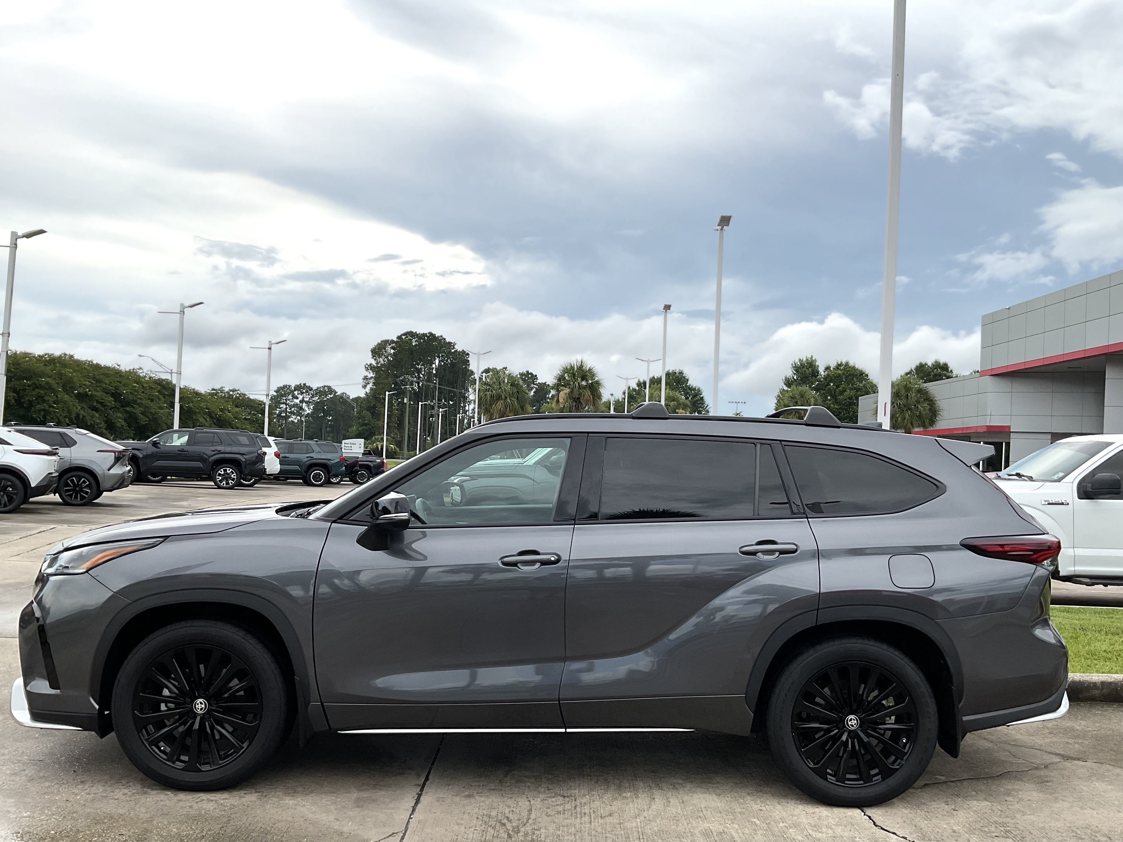 2024 Toyota Highlander XSE