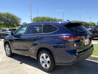 2025 Toyota HIGHLANDER LE