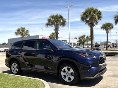 2025 Toyota HIGHLANDER LE