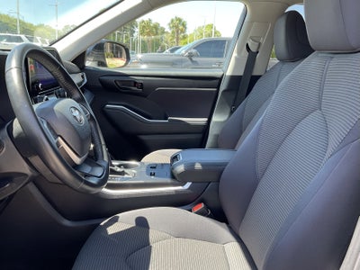 2025 Toyota HIGHLANDER LE