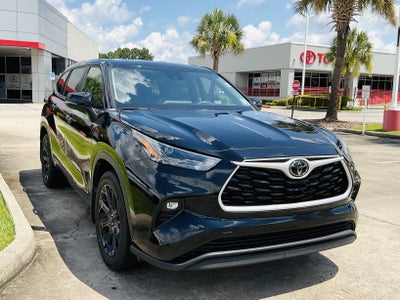 2023 Toyota Highlander LE
