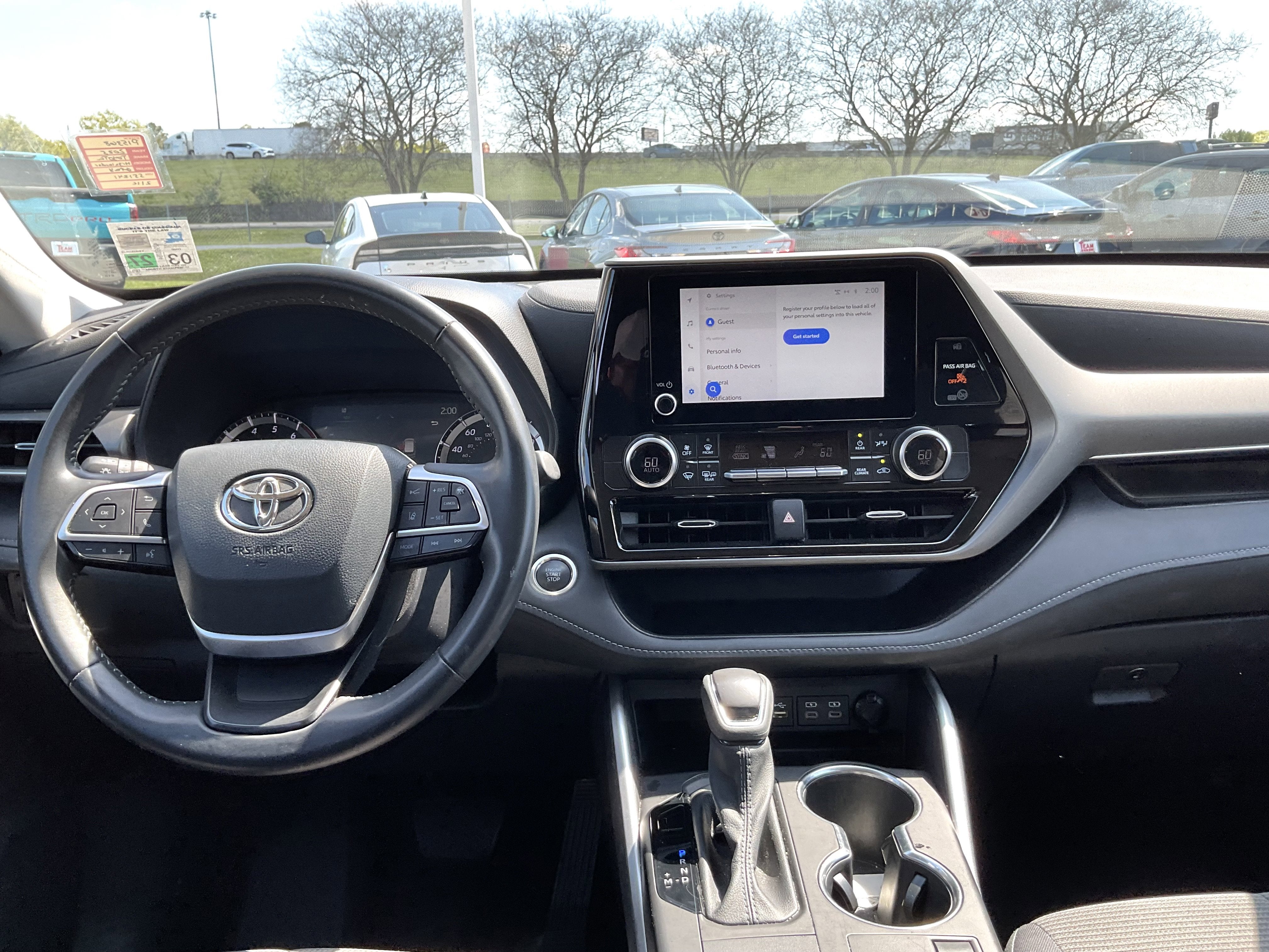 2025 Toyota HIGHLANDER LE