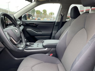 2025 Toyota HIGHLANDER LE