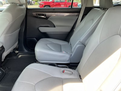 2025 Toyota Highlander Limited