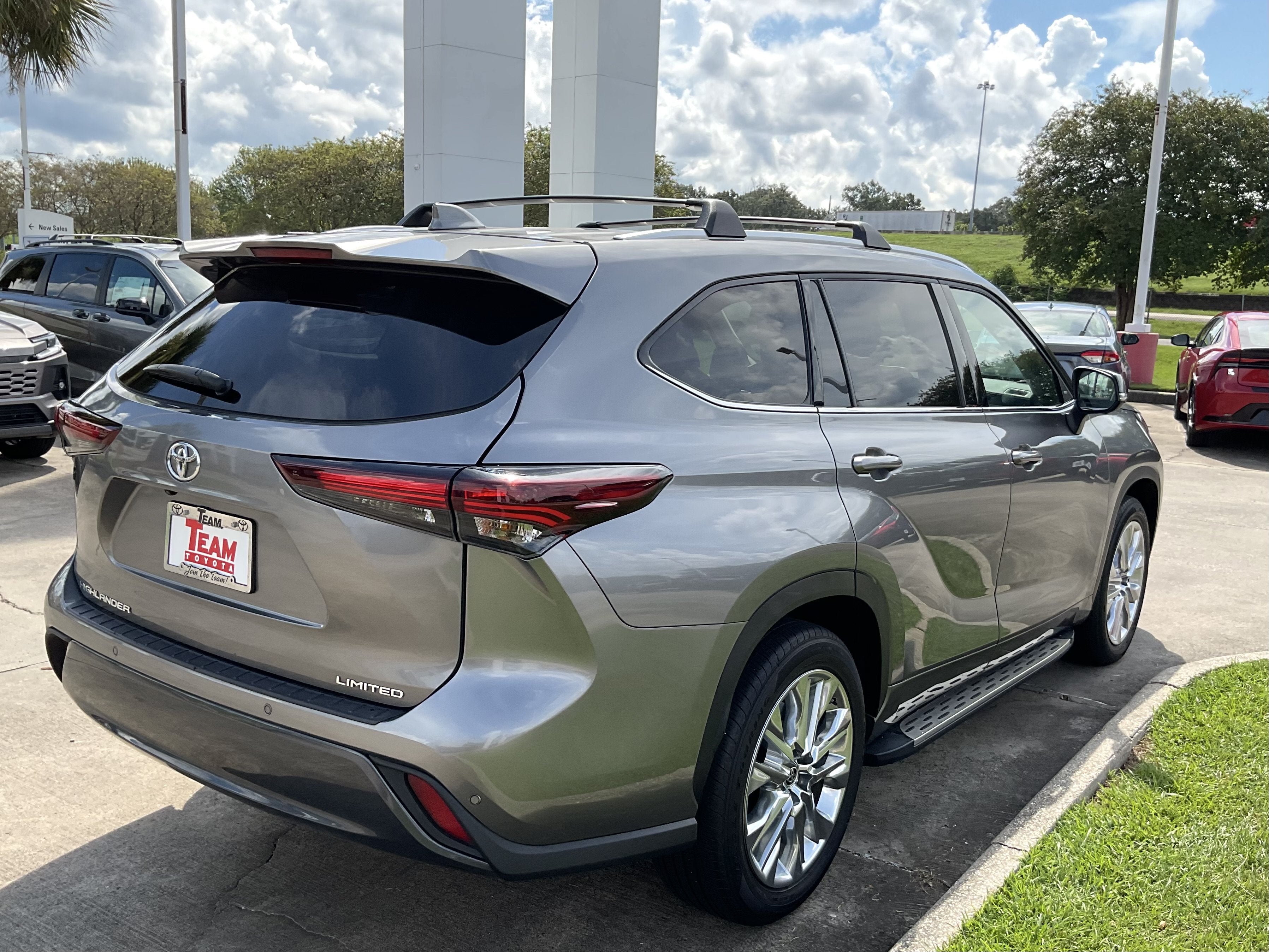 2025 Toyota Highlander Limited