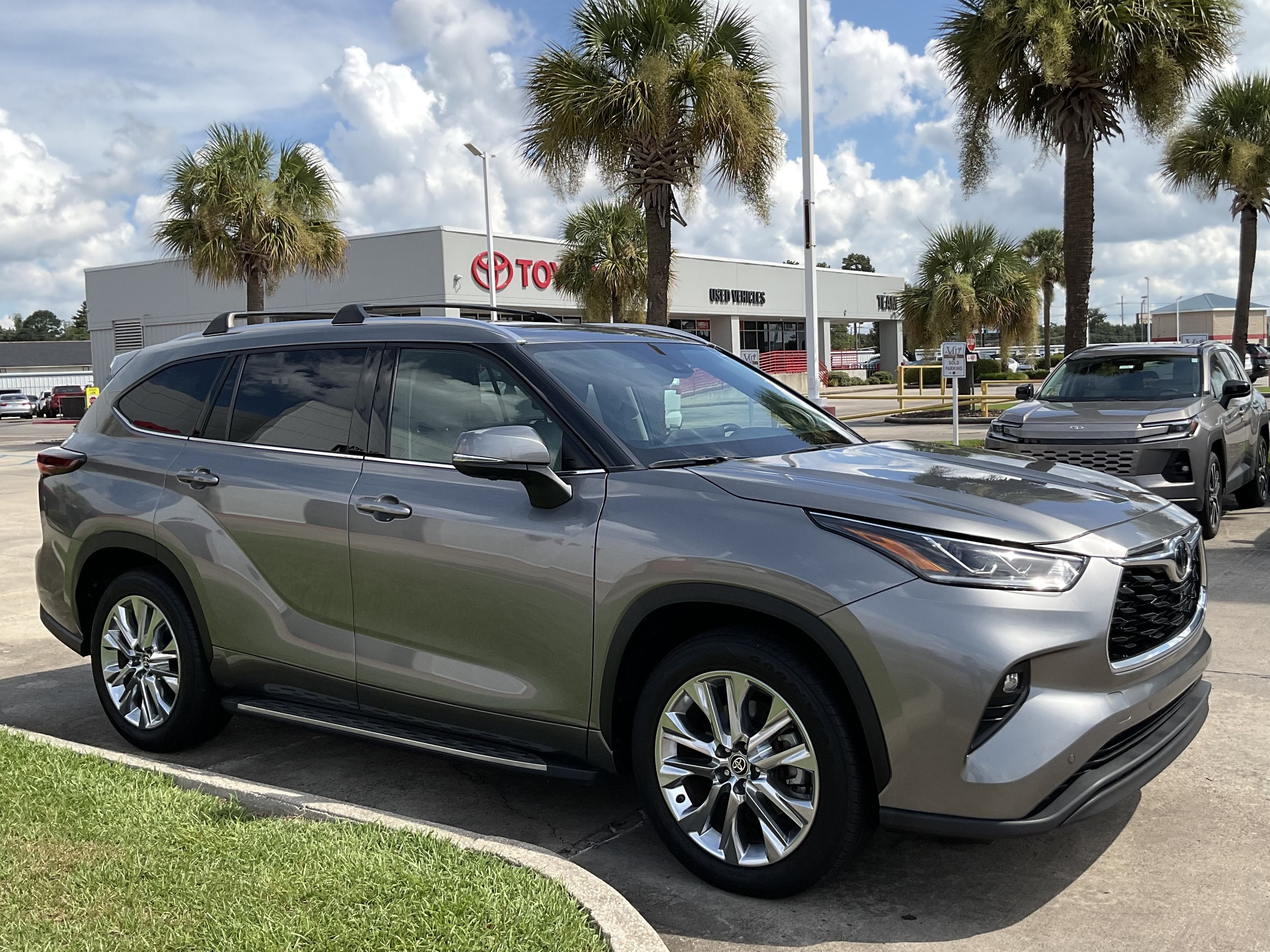 2025 Toyota Highlander Limited