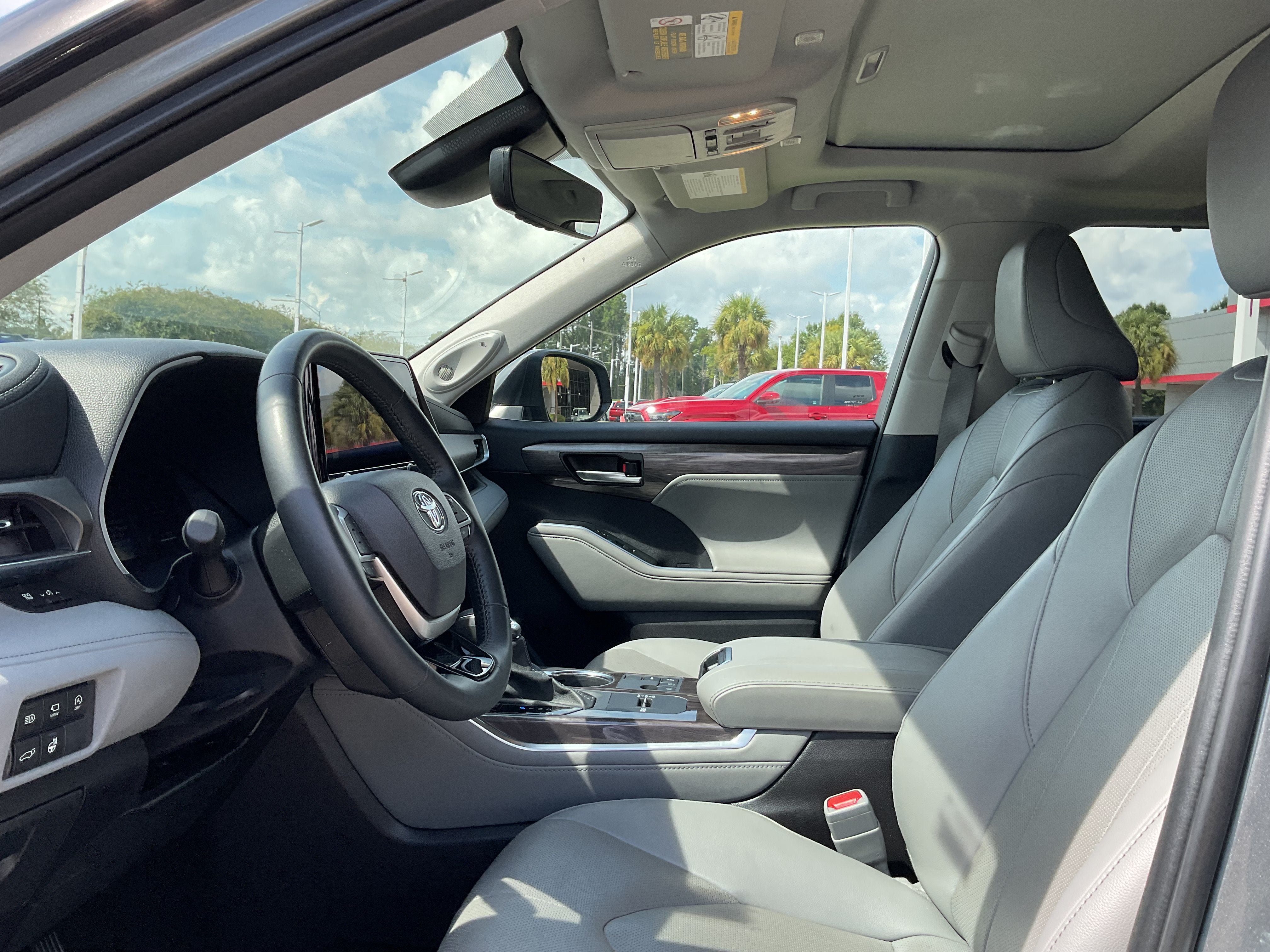2025 Toyota Highlander Limited