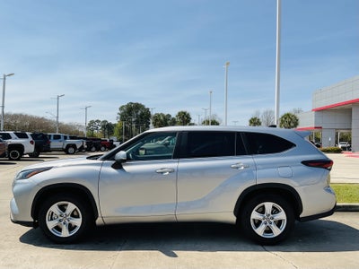 2025 Toyota HIGHLANDER LE