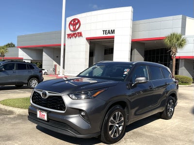 2025 Toyota Highlander XLE