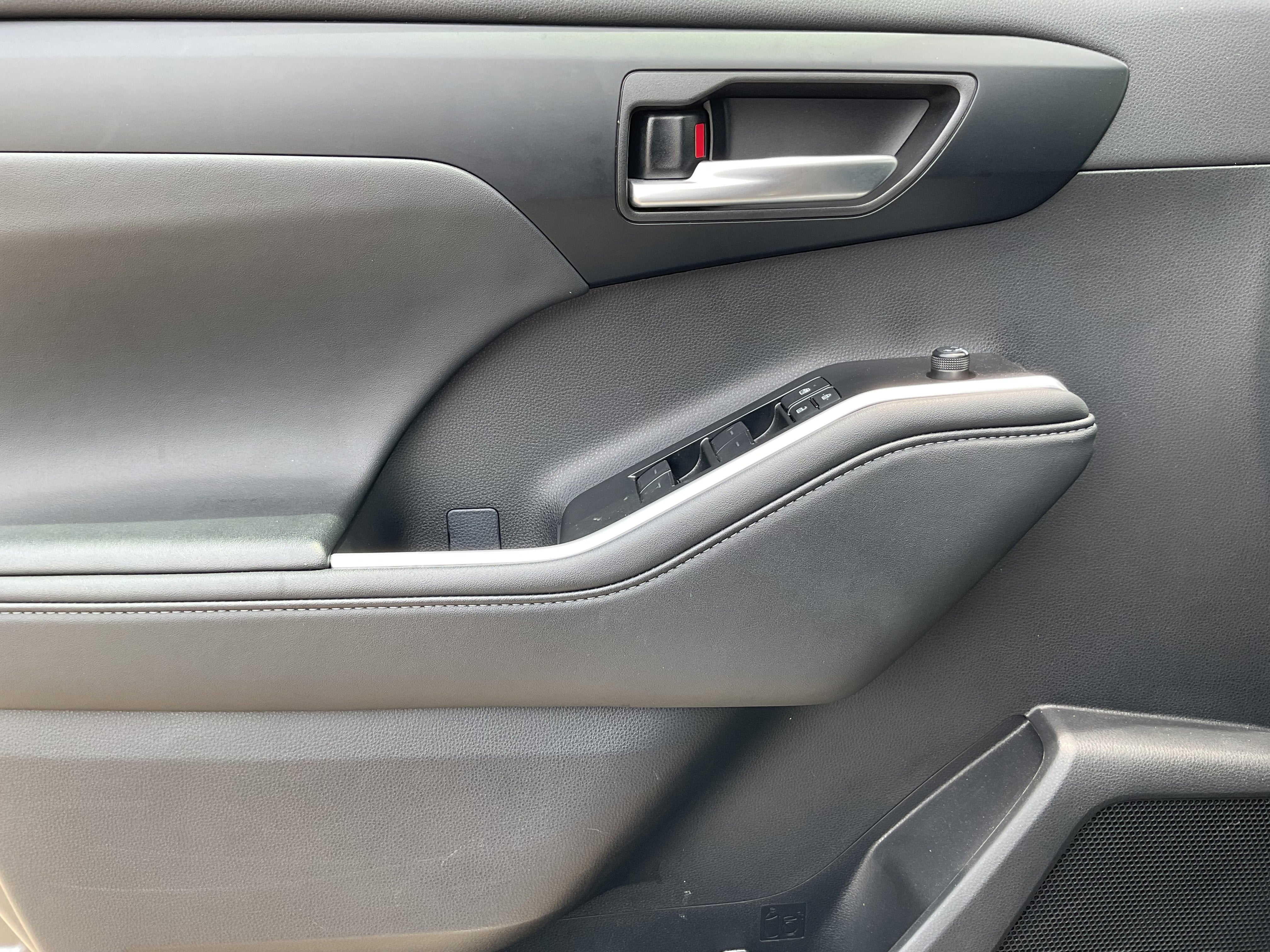 2025 Toyota Highlander XSE