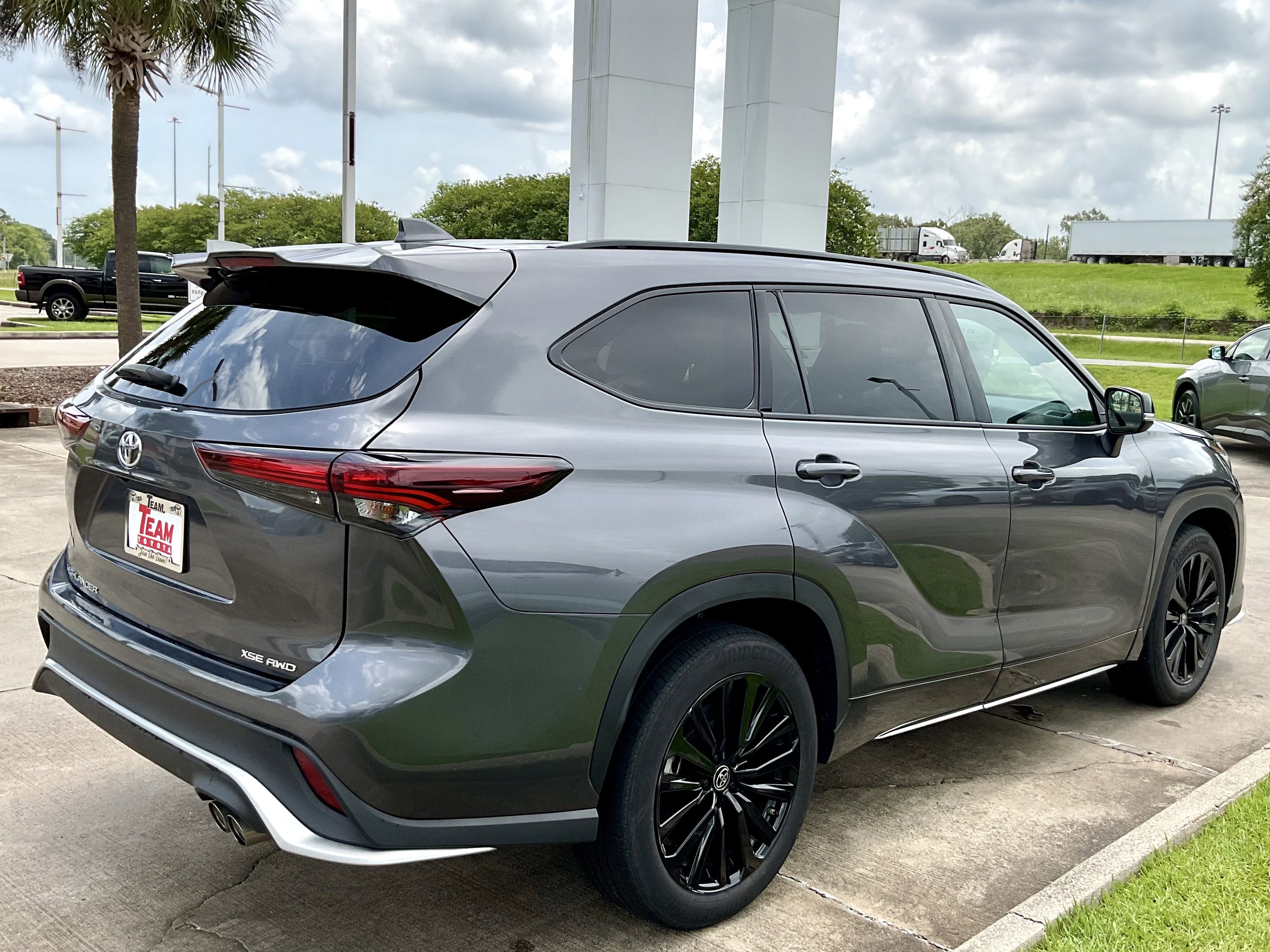 2025 Toyota Highlander XSE