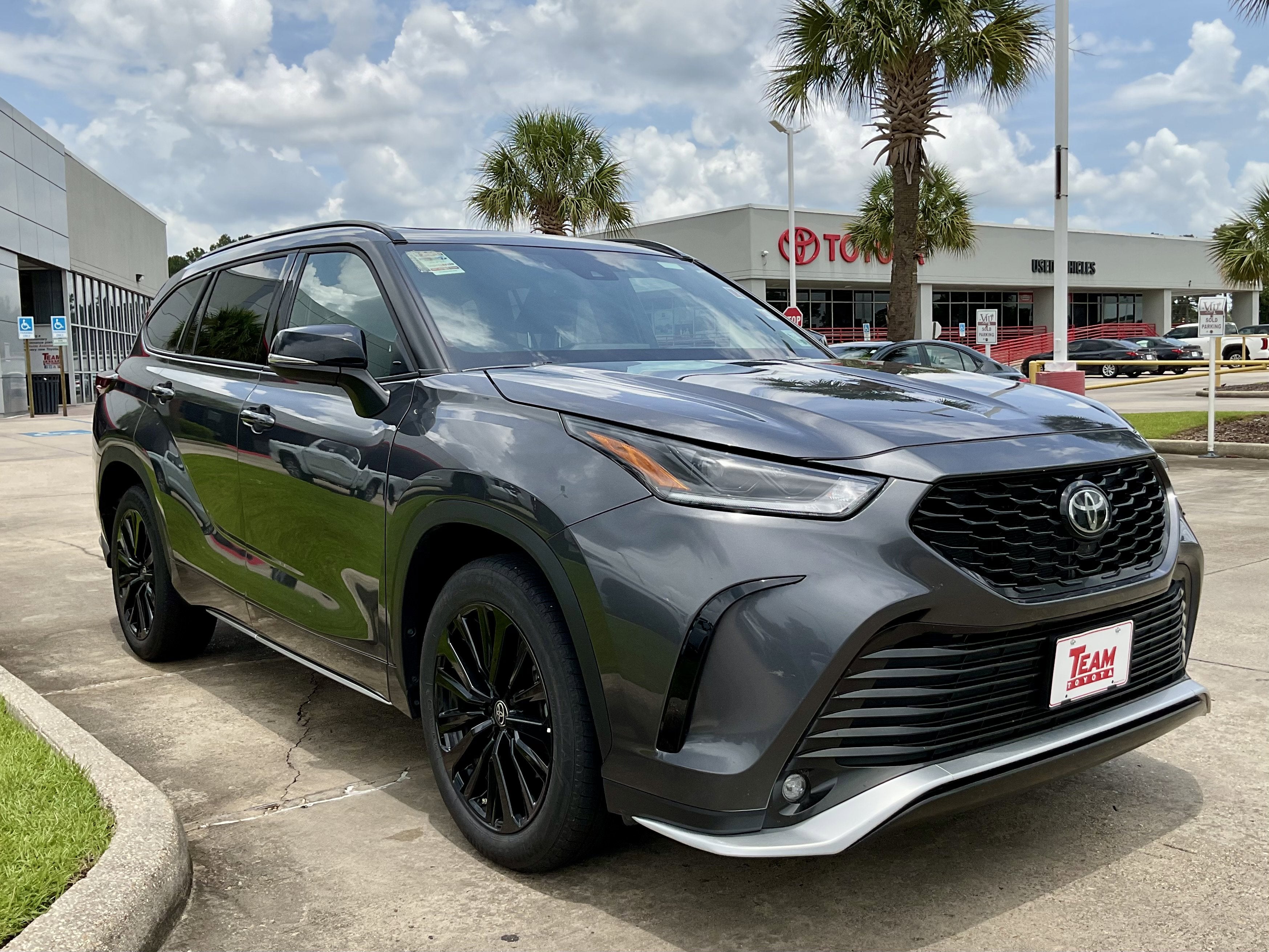 2025 Toyota Highlander XSE