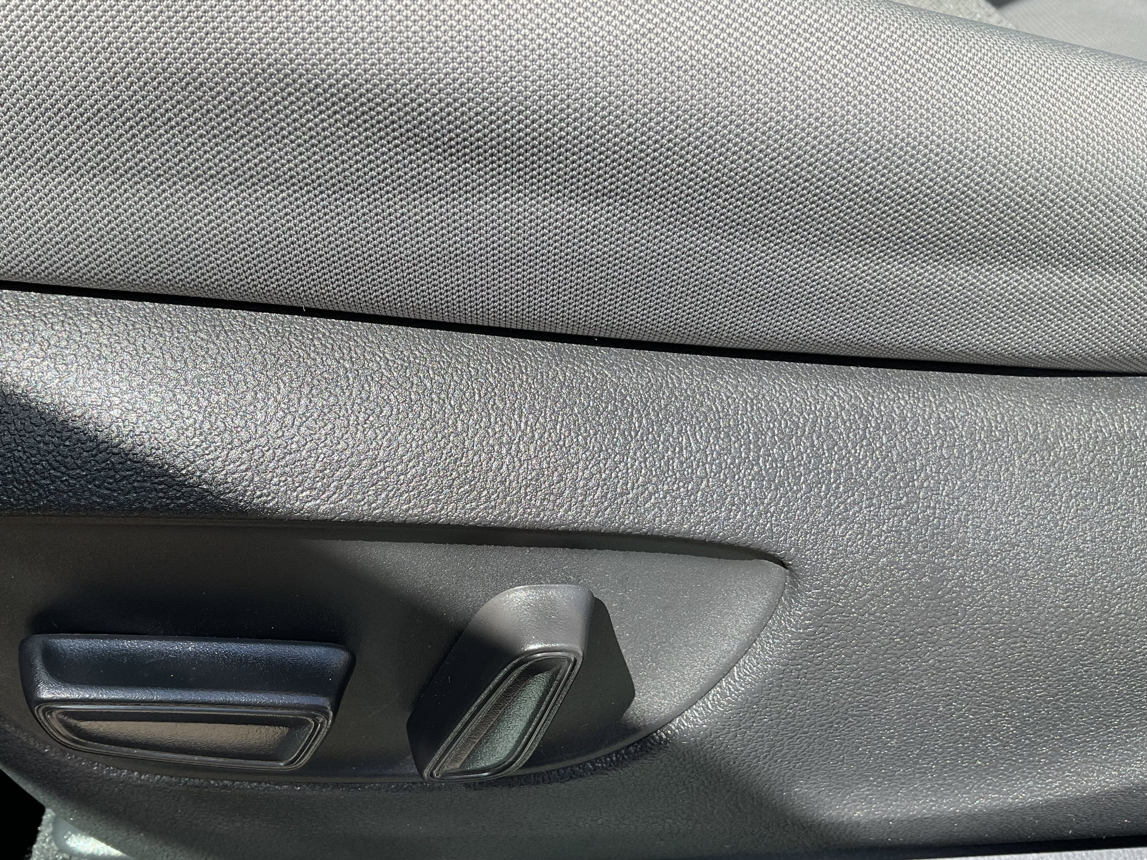 2025 Toyota Sienna LE