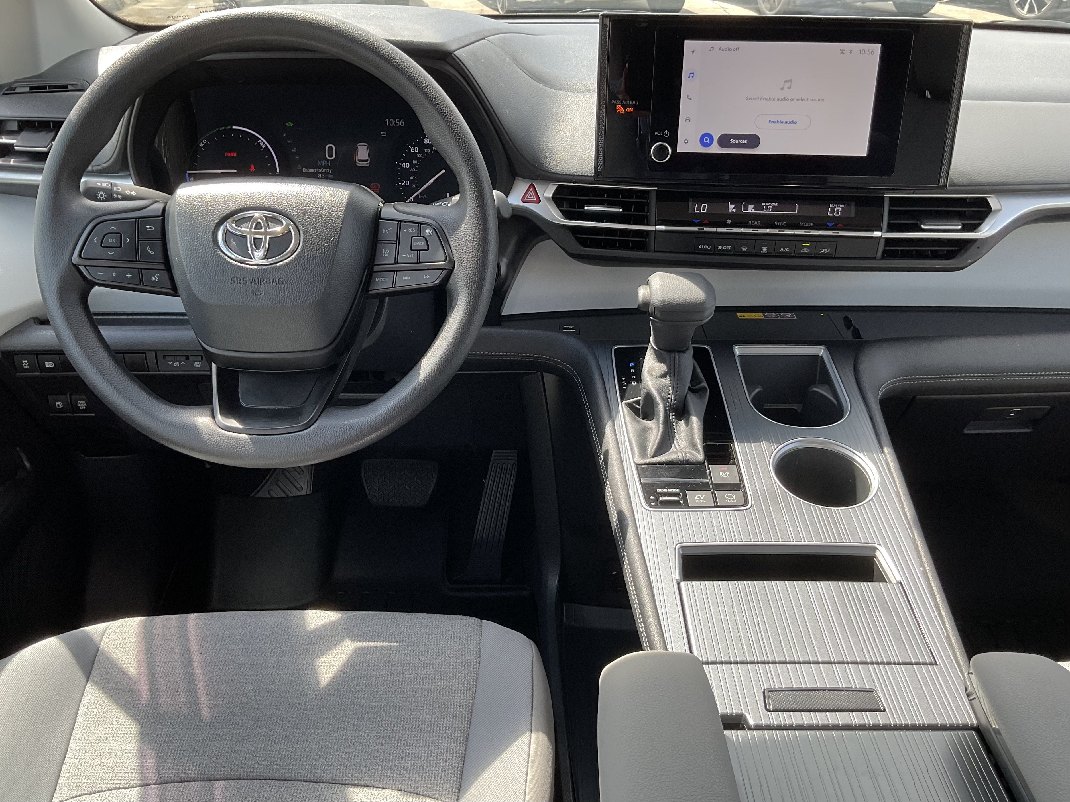 2025 Toyota Sienna LE
