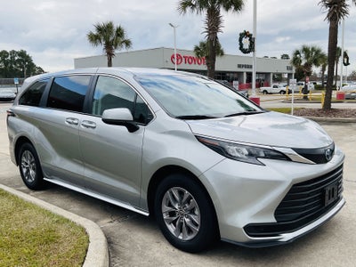 2024 Toyota SIENNA LE LE