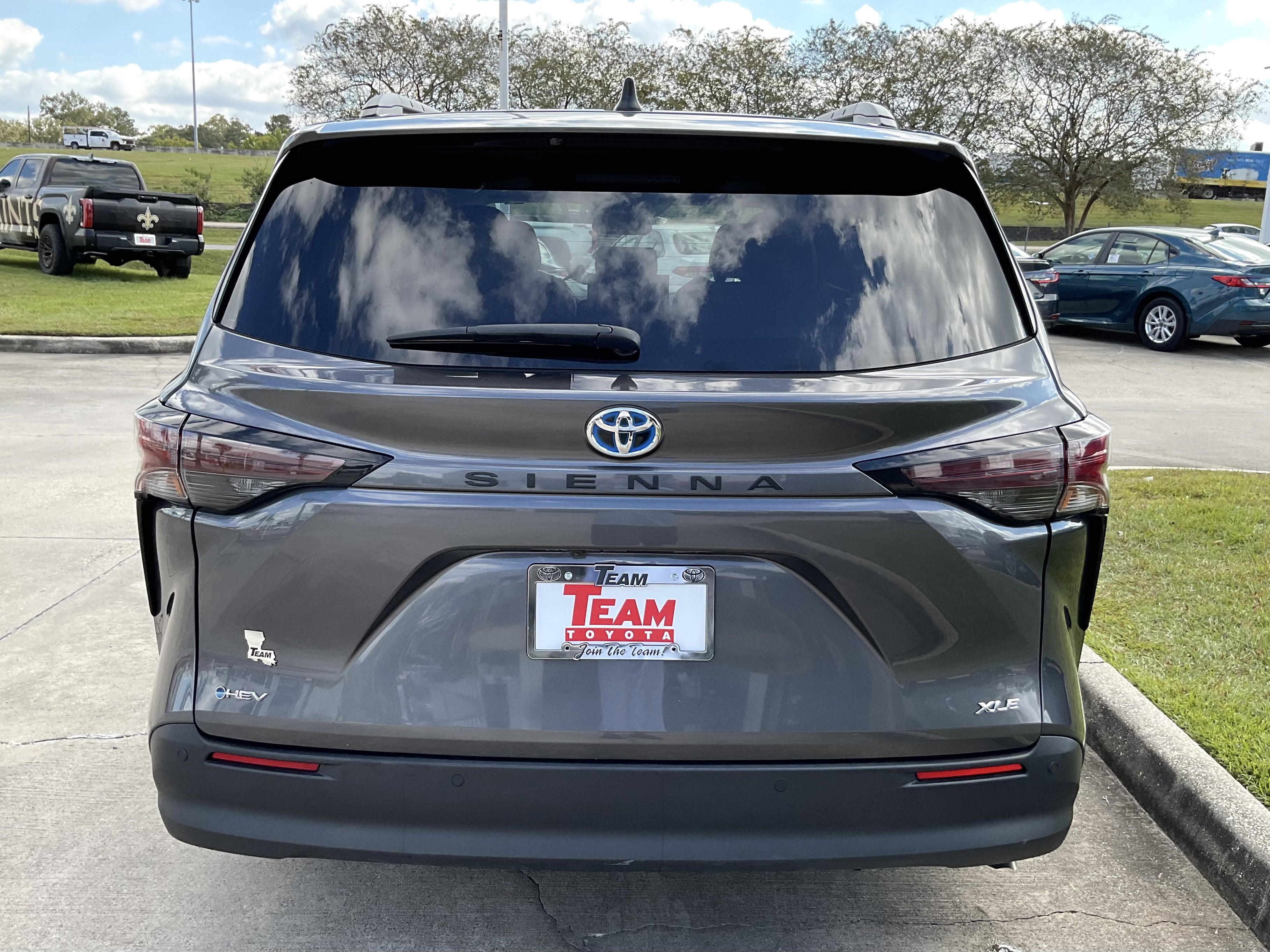 2025 Toyota SIENNA XLE XLE