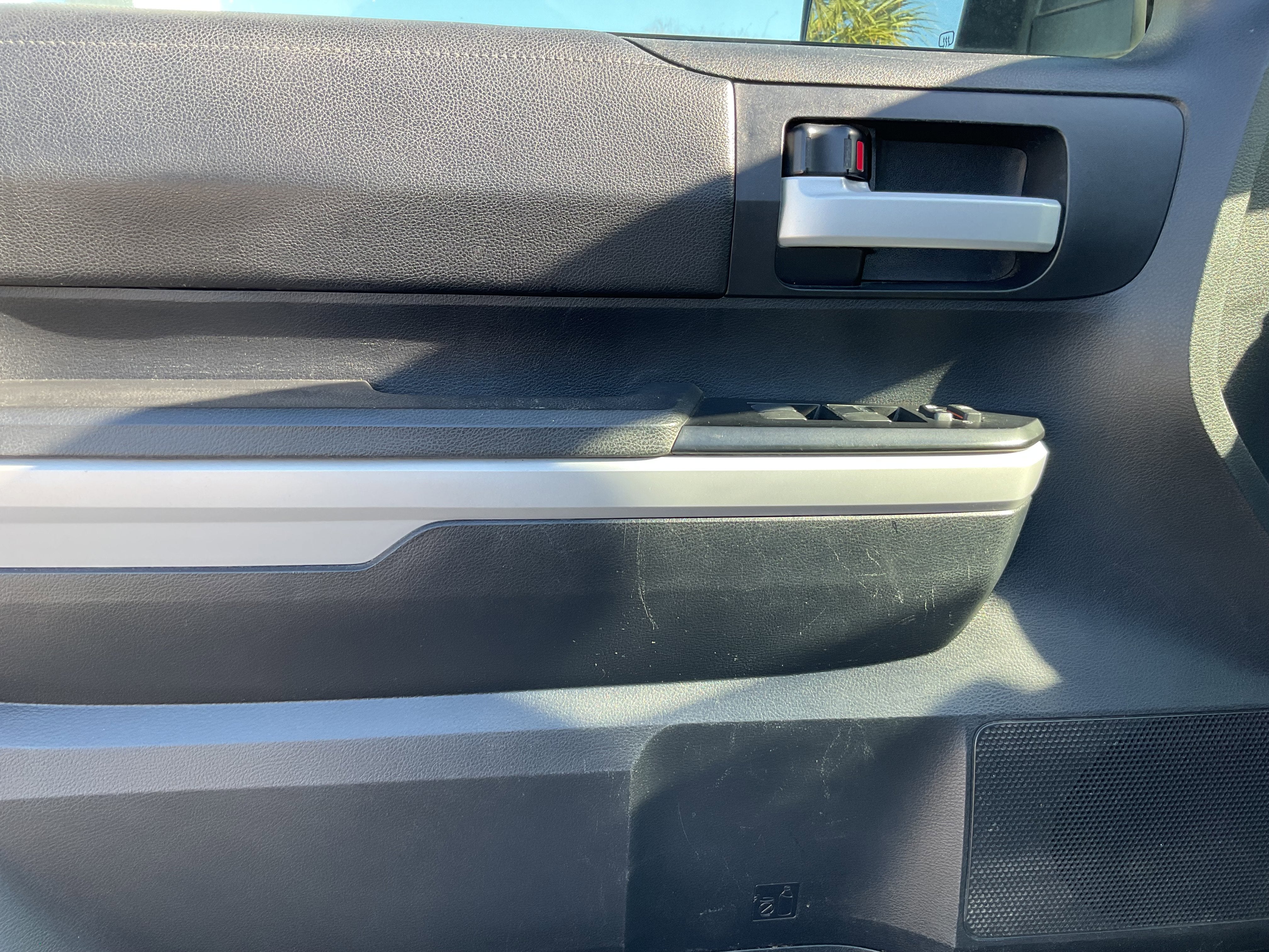 2019 Toyota TUNDRA 4X4 SR5