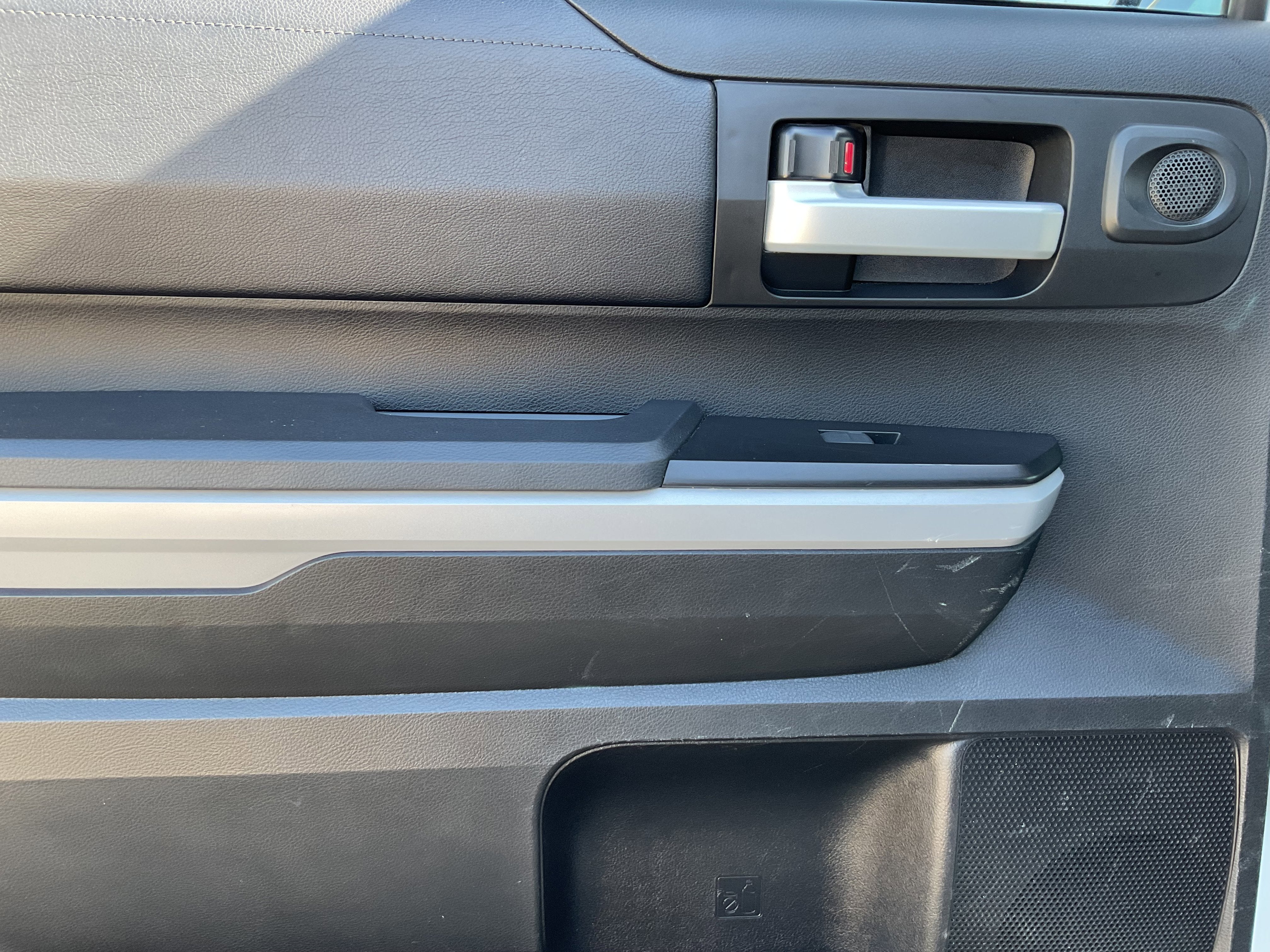 2019 Toyota TUNDRA 4X4 SR5