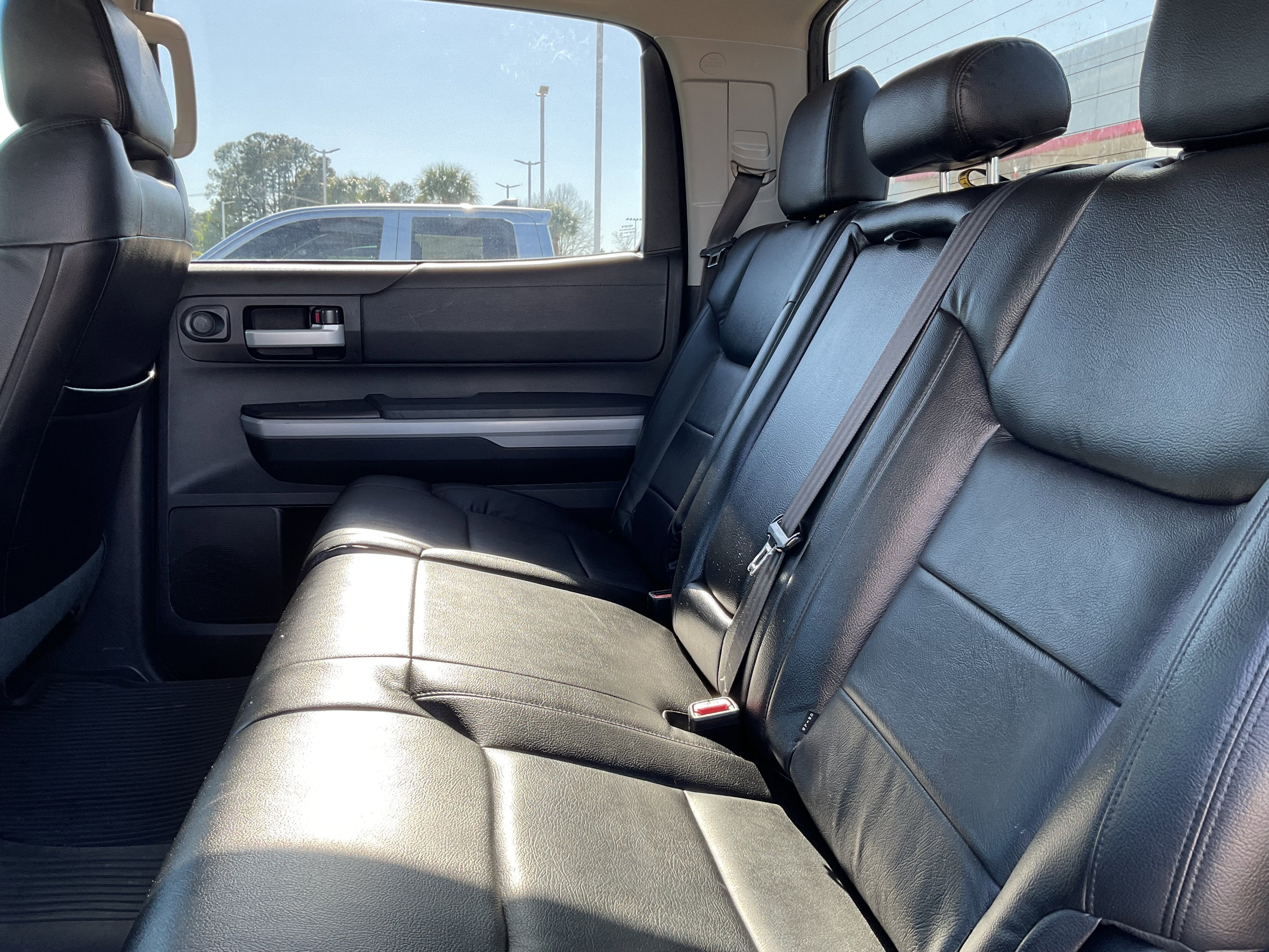 2019 Toyota TUNDRA 4X4 SR5