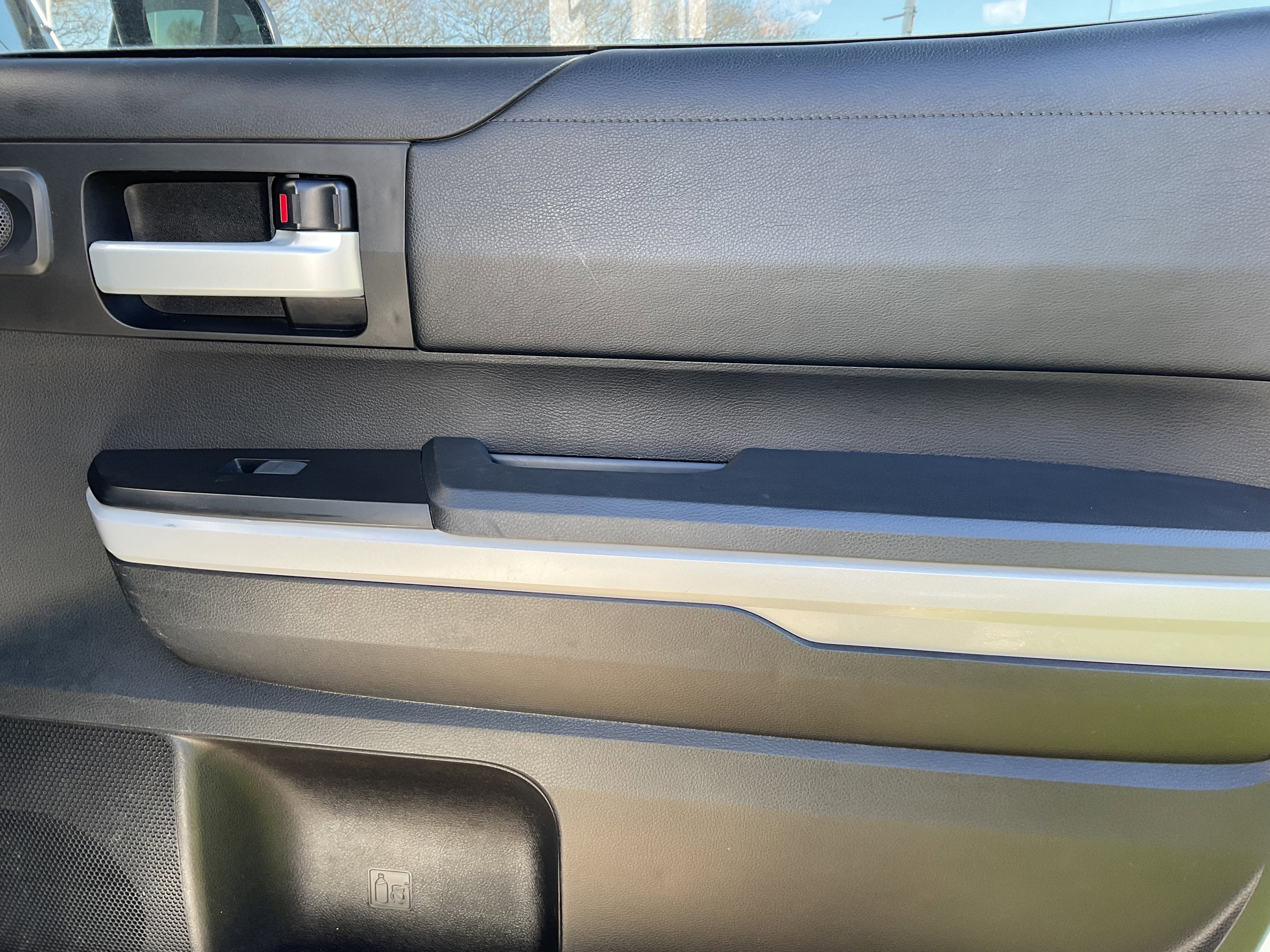 2019 Toyota TUNDRA 4X4 SR5