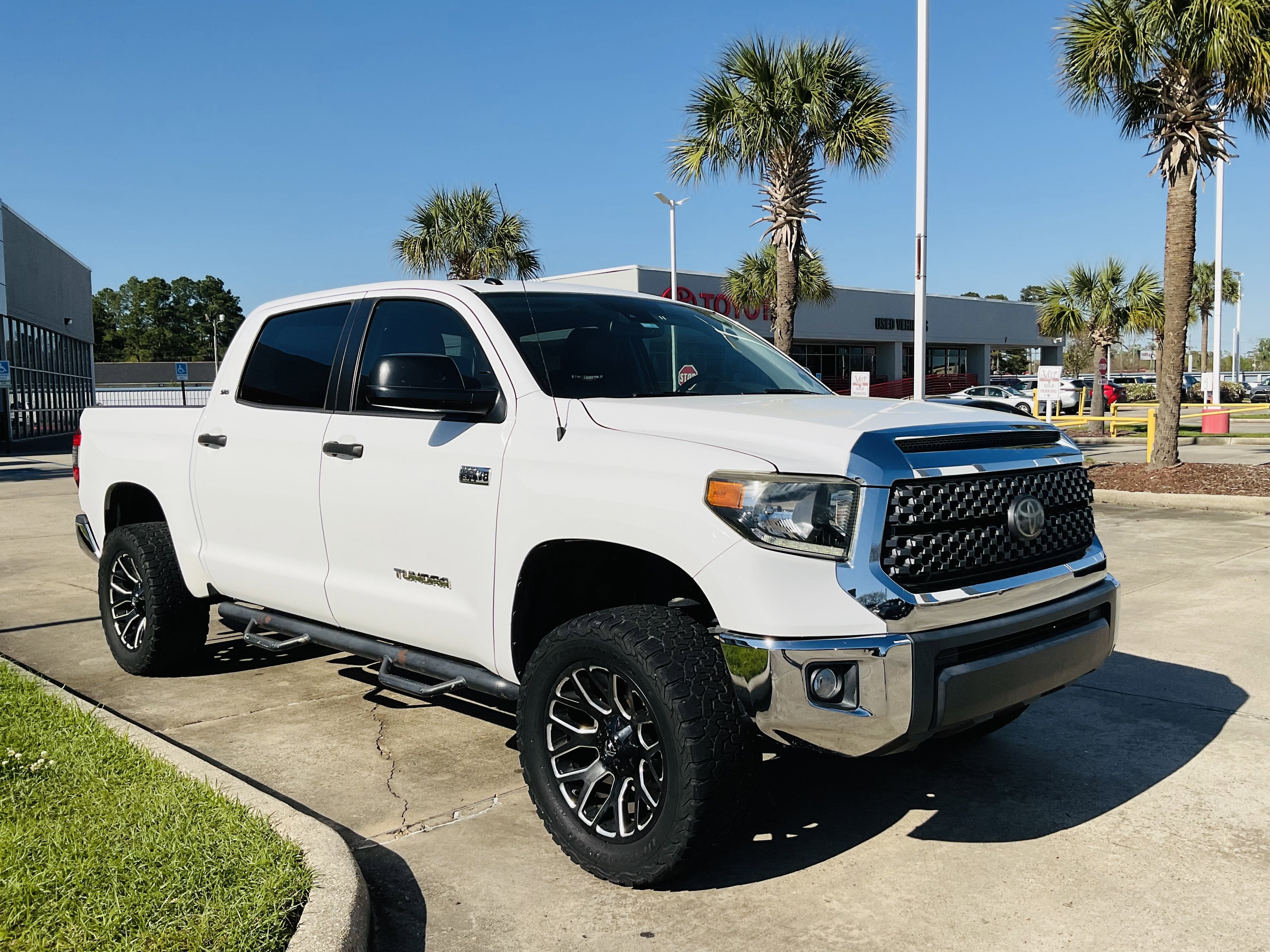 2019 Toyota TUNDRA 4X4 SR5