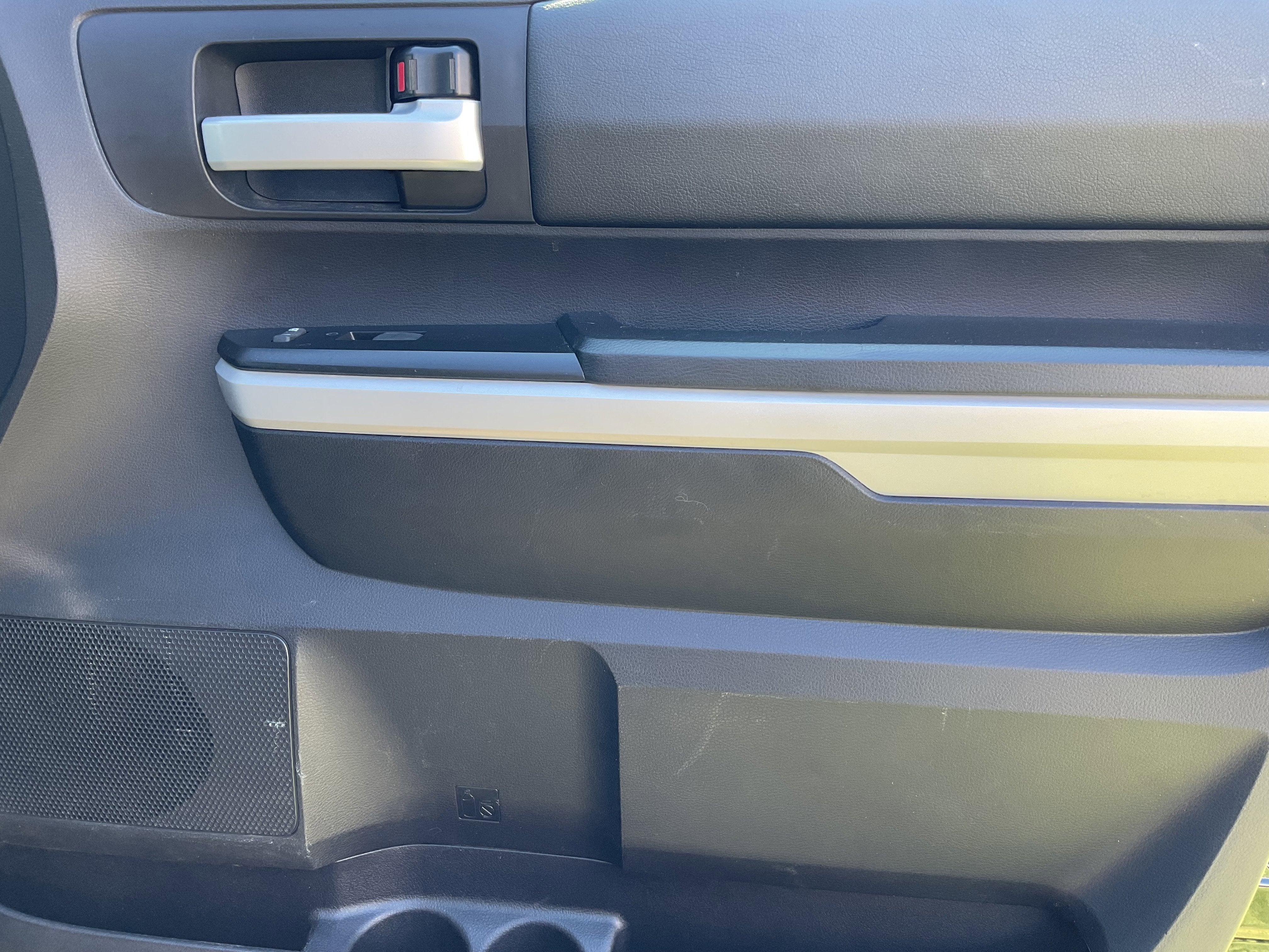 2020 Toyota TUNDRA 4X4 SR5