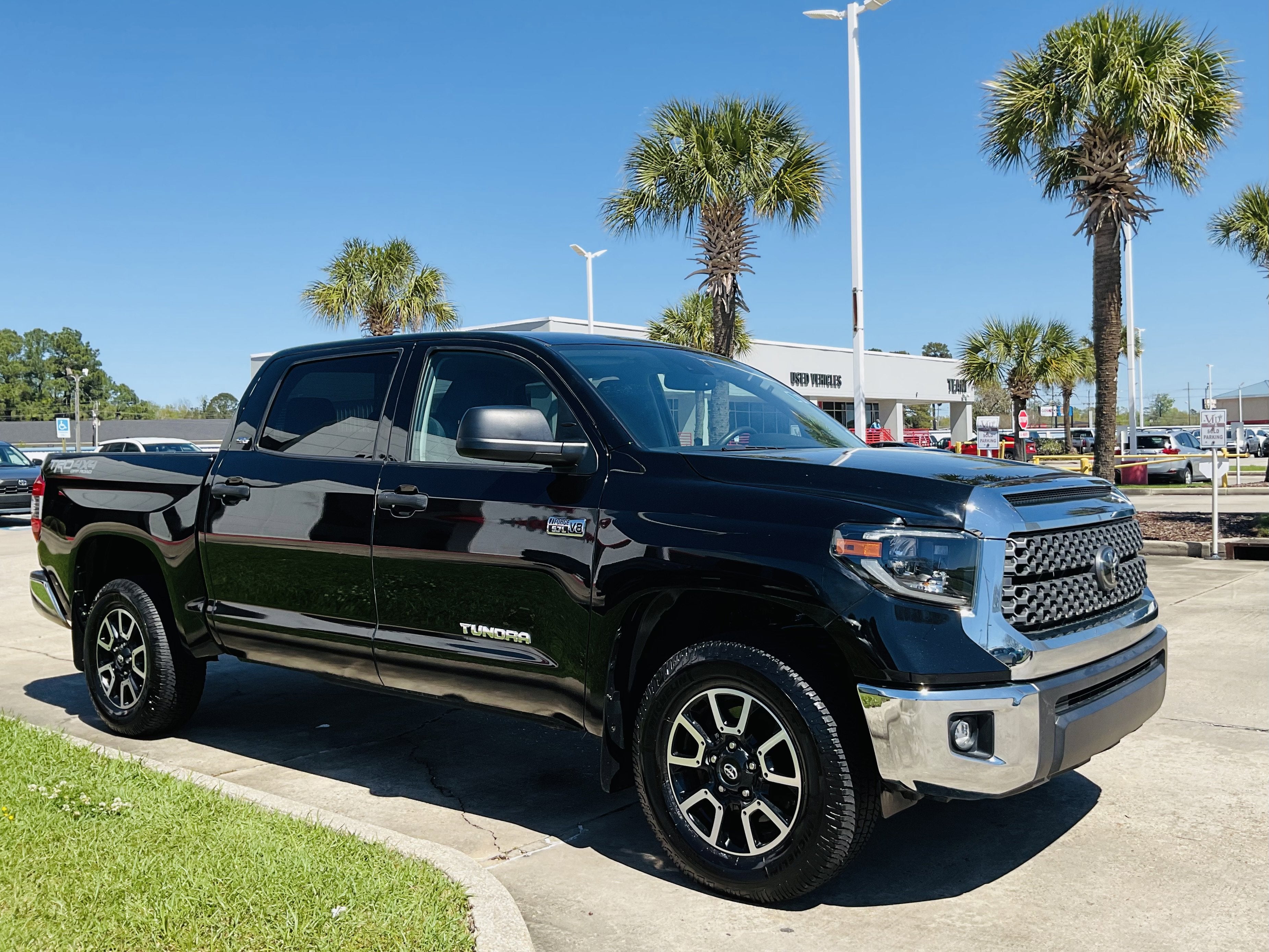 2020 Toyota TUNDRA 4X4 SR5