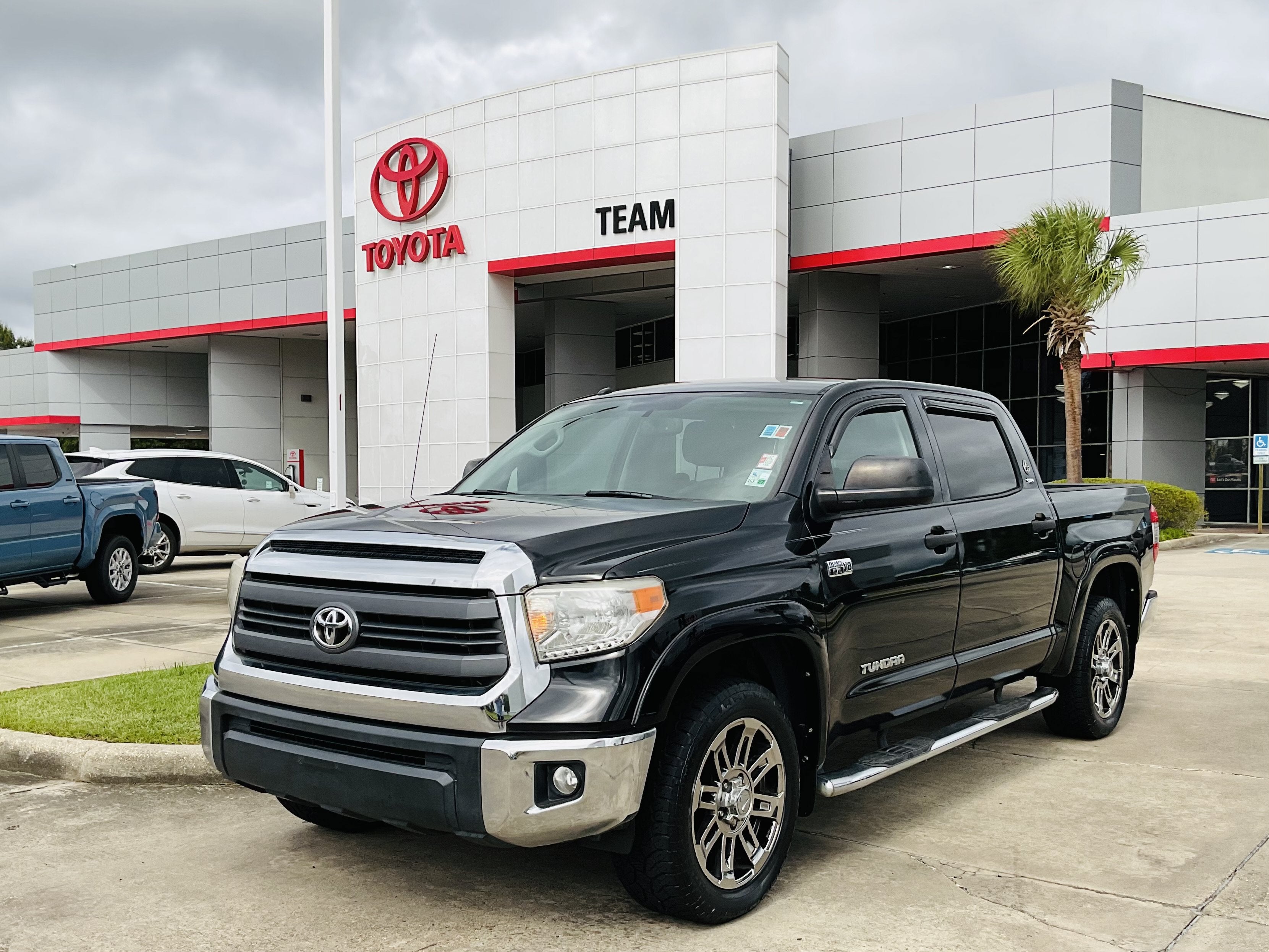 2015 Toyota TUNDRA 4X2 SR5