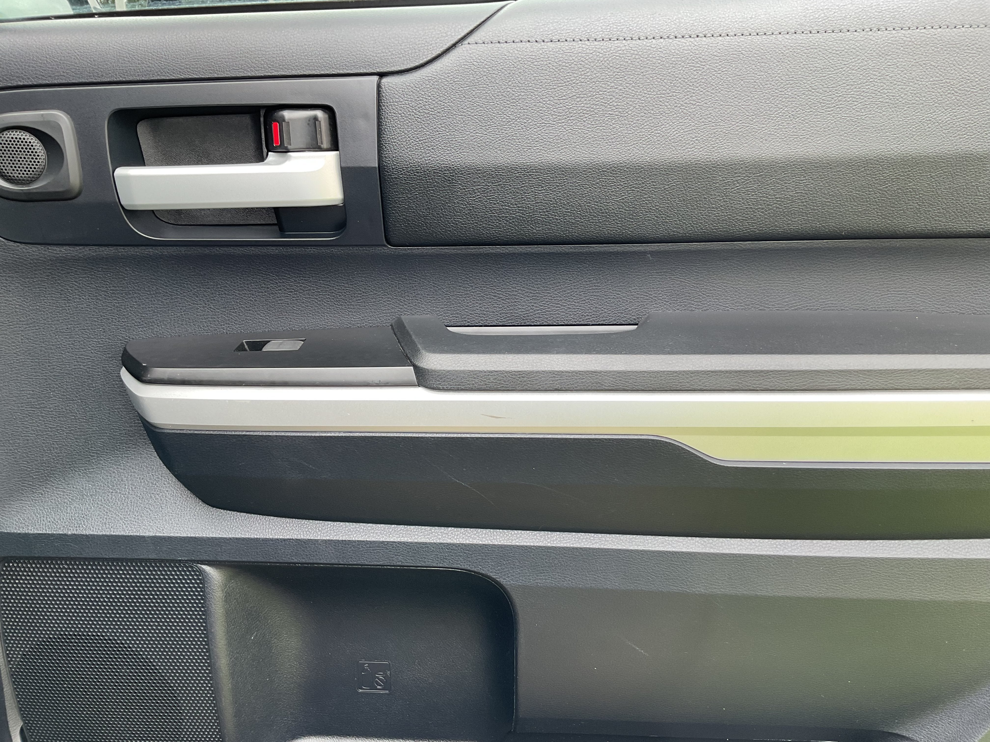 2015 Toyota TUNDRA 4X2 SR5