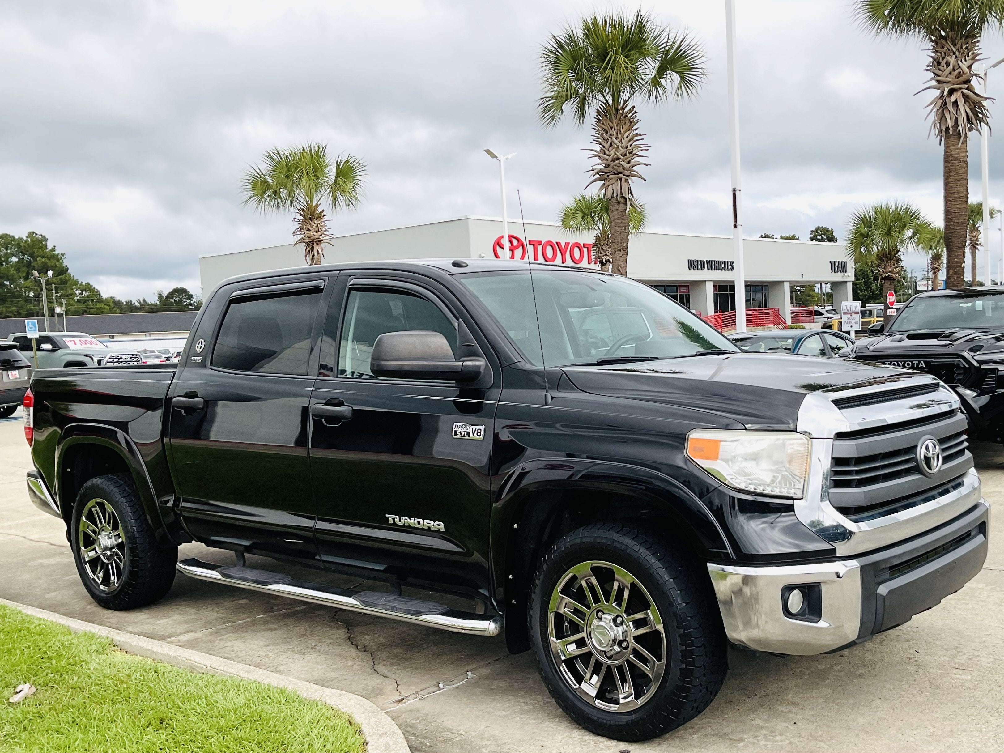 2015 Toyota TUNDRA 4X2 SR5