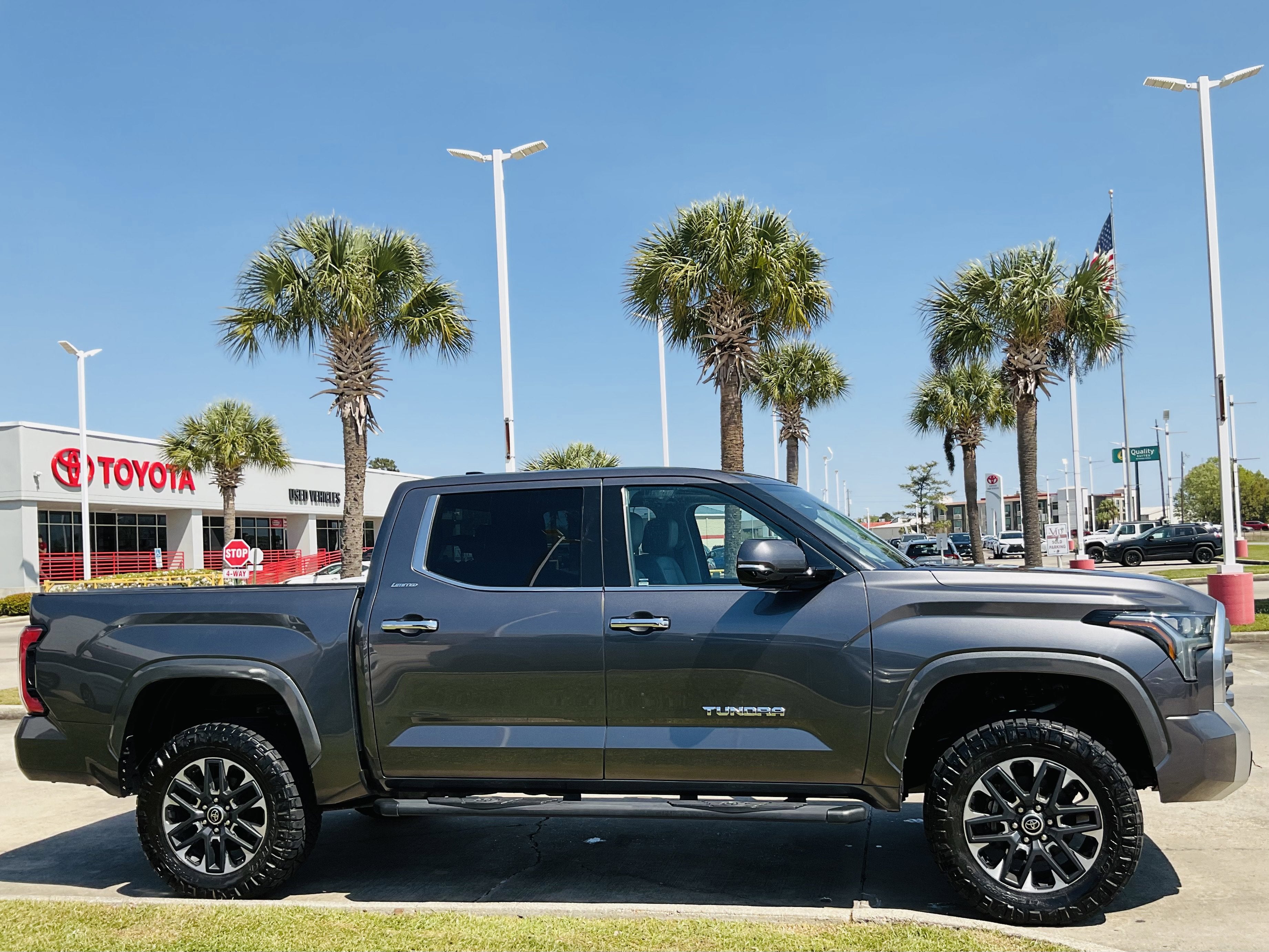 2022 Toyota Tundra 4WD Limited