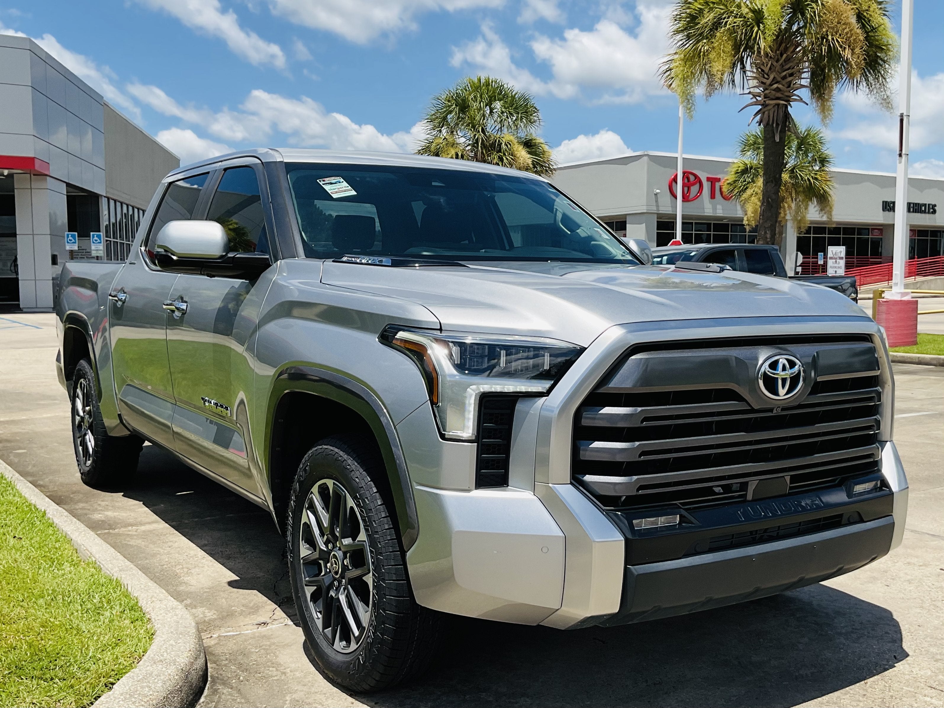 2024 Toyota Tundra i-FORCE MAX Limited Hybrid