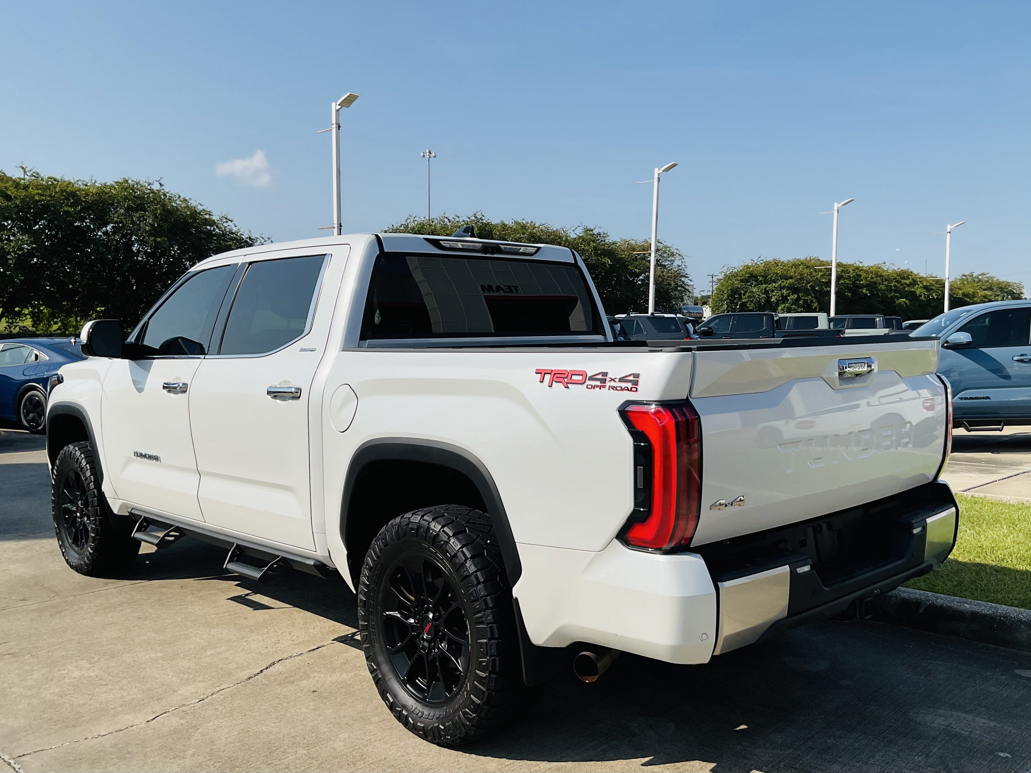 2023 Toyota Tundra i-FORCE MAX Limited Hybrid