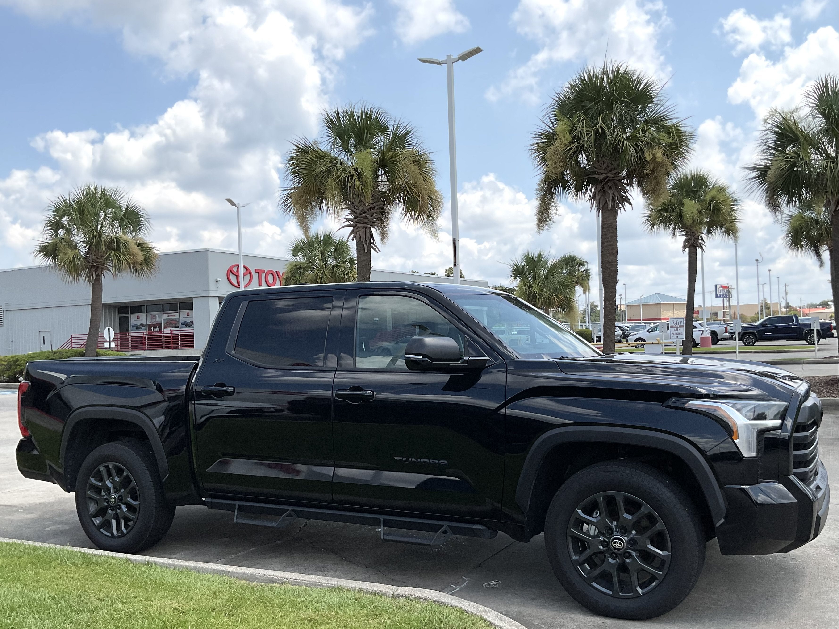 2024 Toyota Tundra SR5