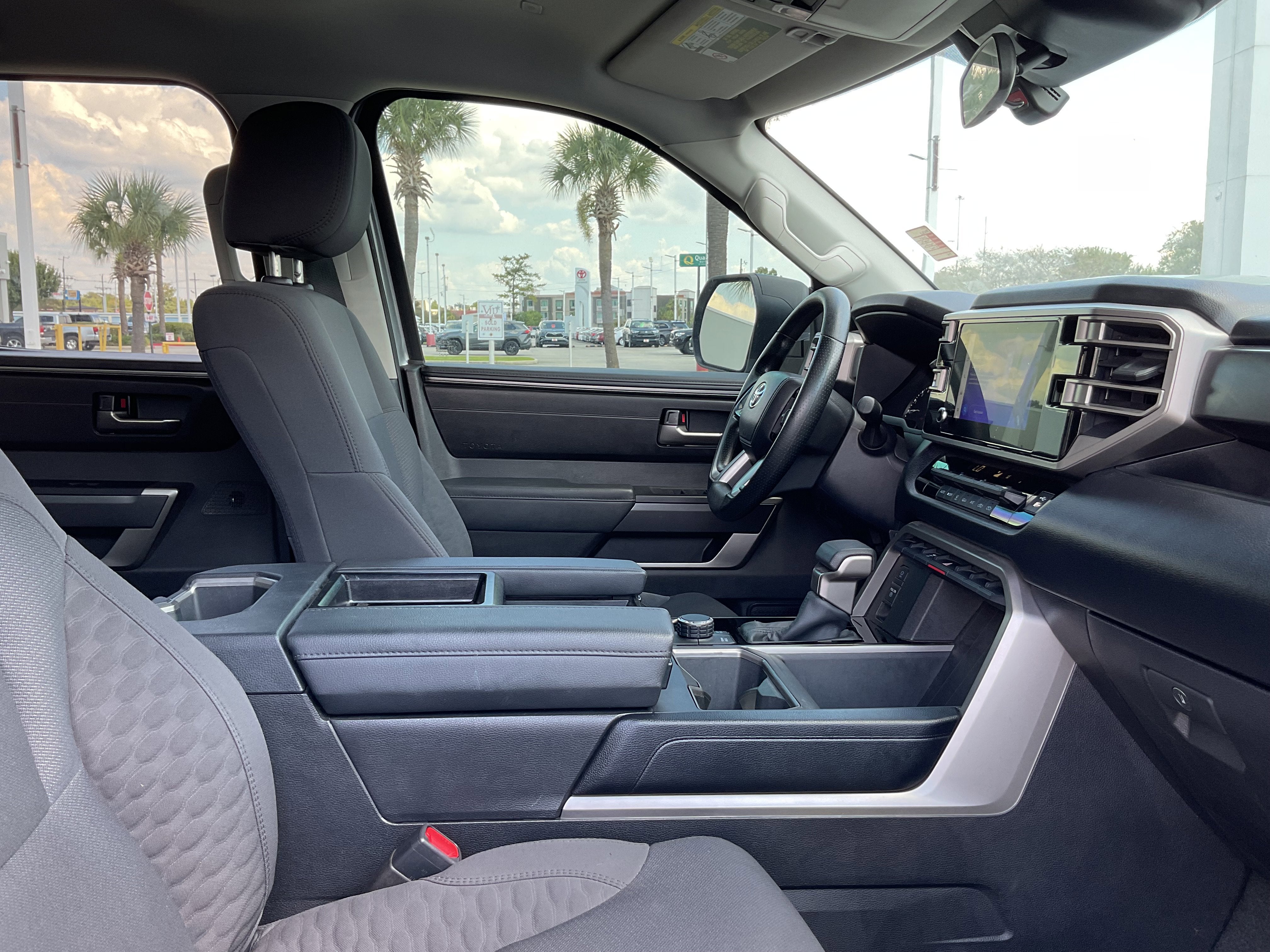 2024 Toyota TUNDRA 4X2 SR5