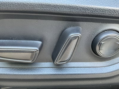 2025 Toyota TUNDRA 4X2 SR5